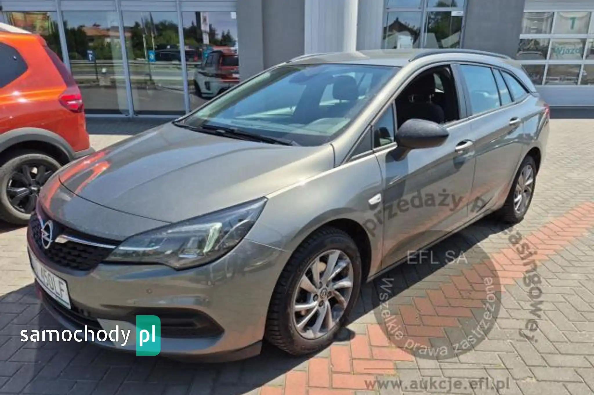 Opel Astra 2021