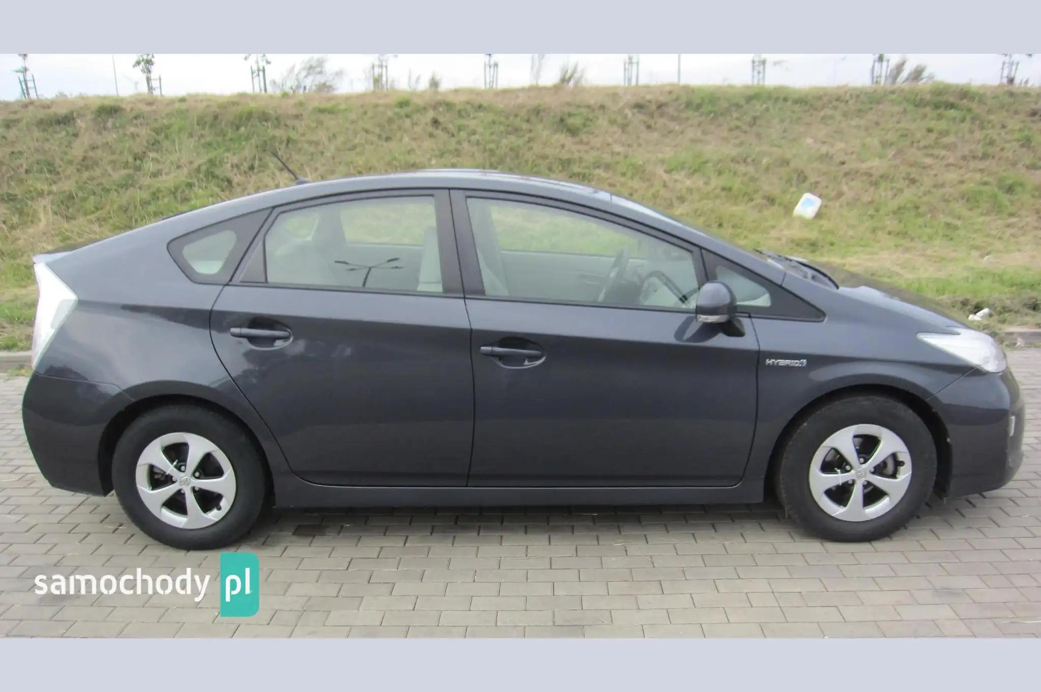 Toyota Prius Hatchback 2012