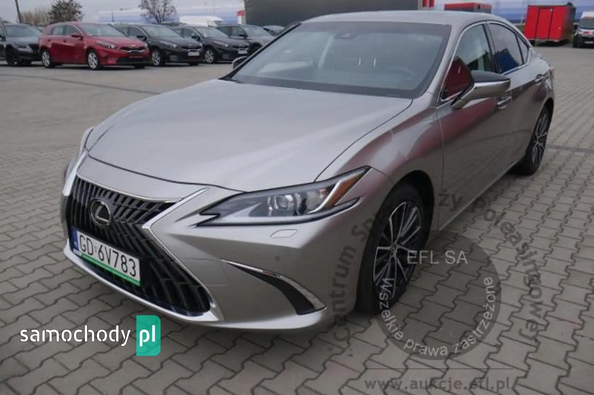 Lexus ES 2025