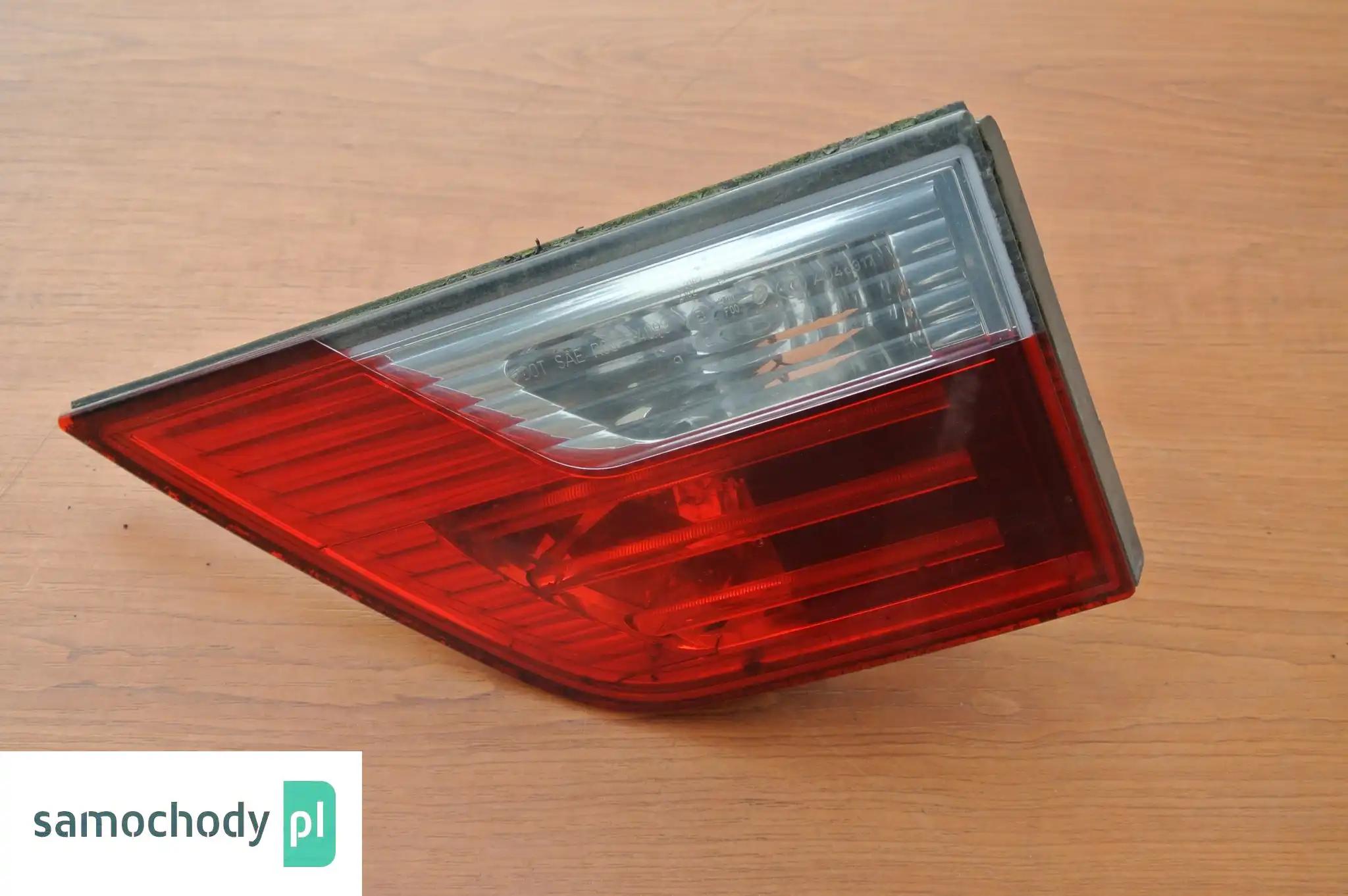 BMW E83 X3 LAMPA PRAWY TYŁ 7162214