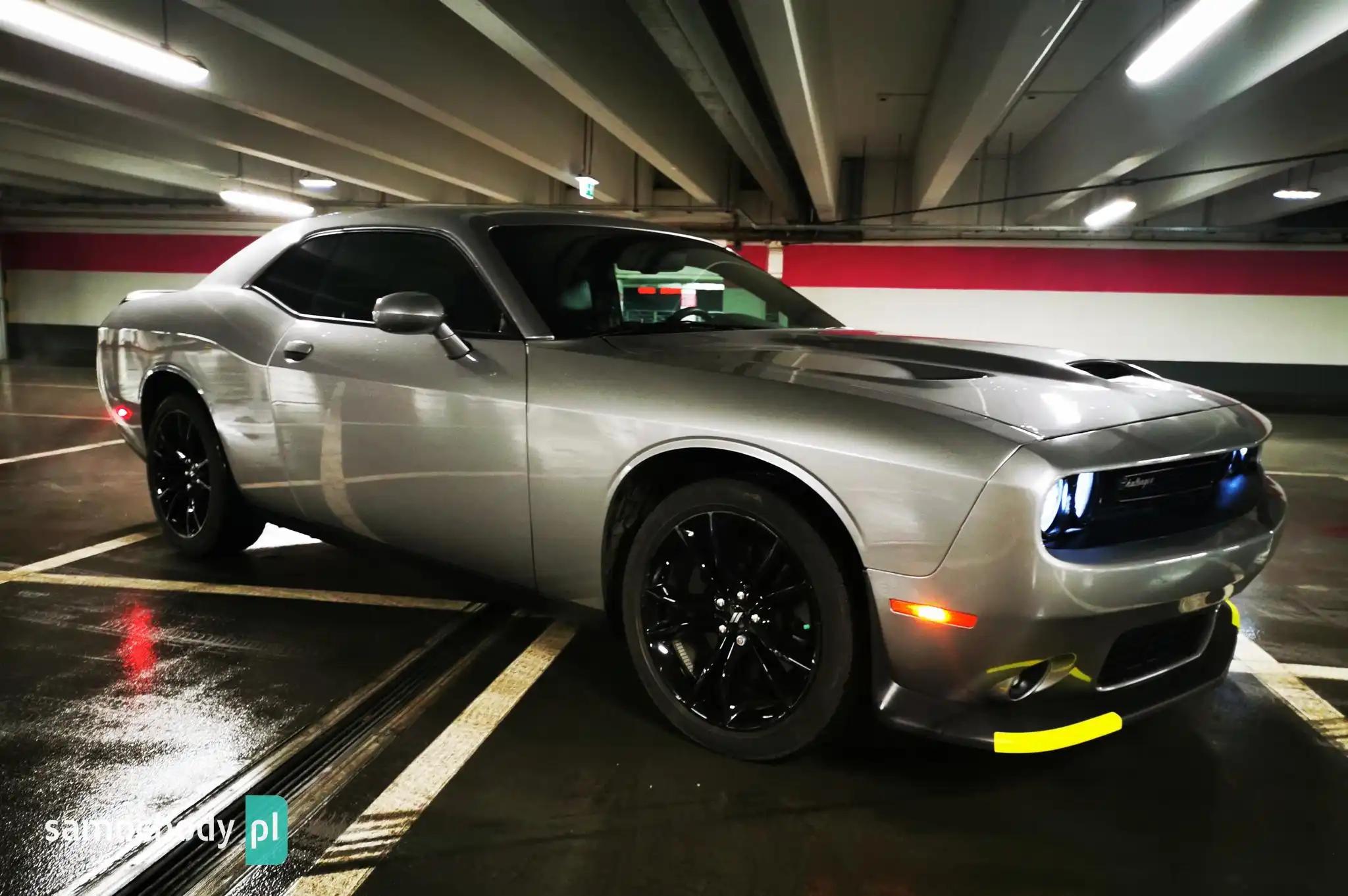 Dodge Challenger Coupe 2018