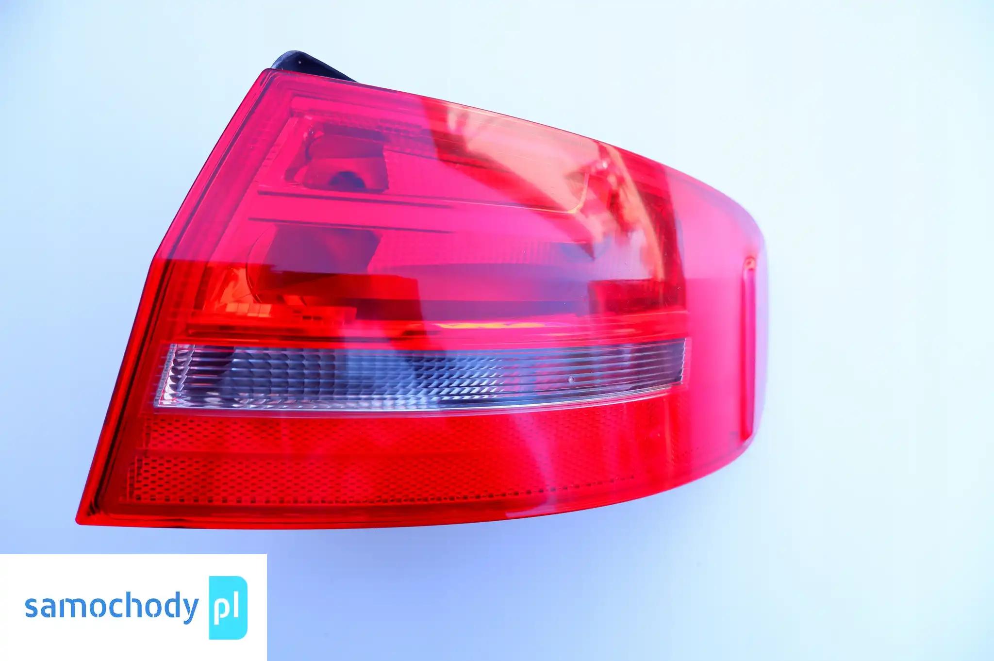 AUDI A4 B8 LIFT LAMPA PRAWY TYŁ 2VA01091404