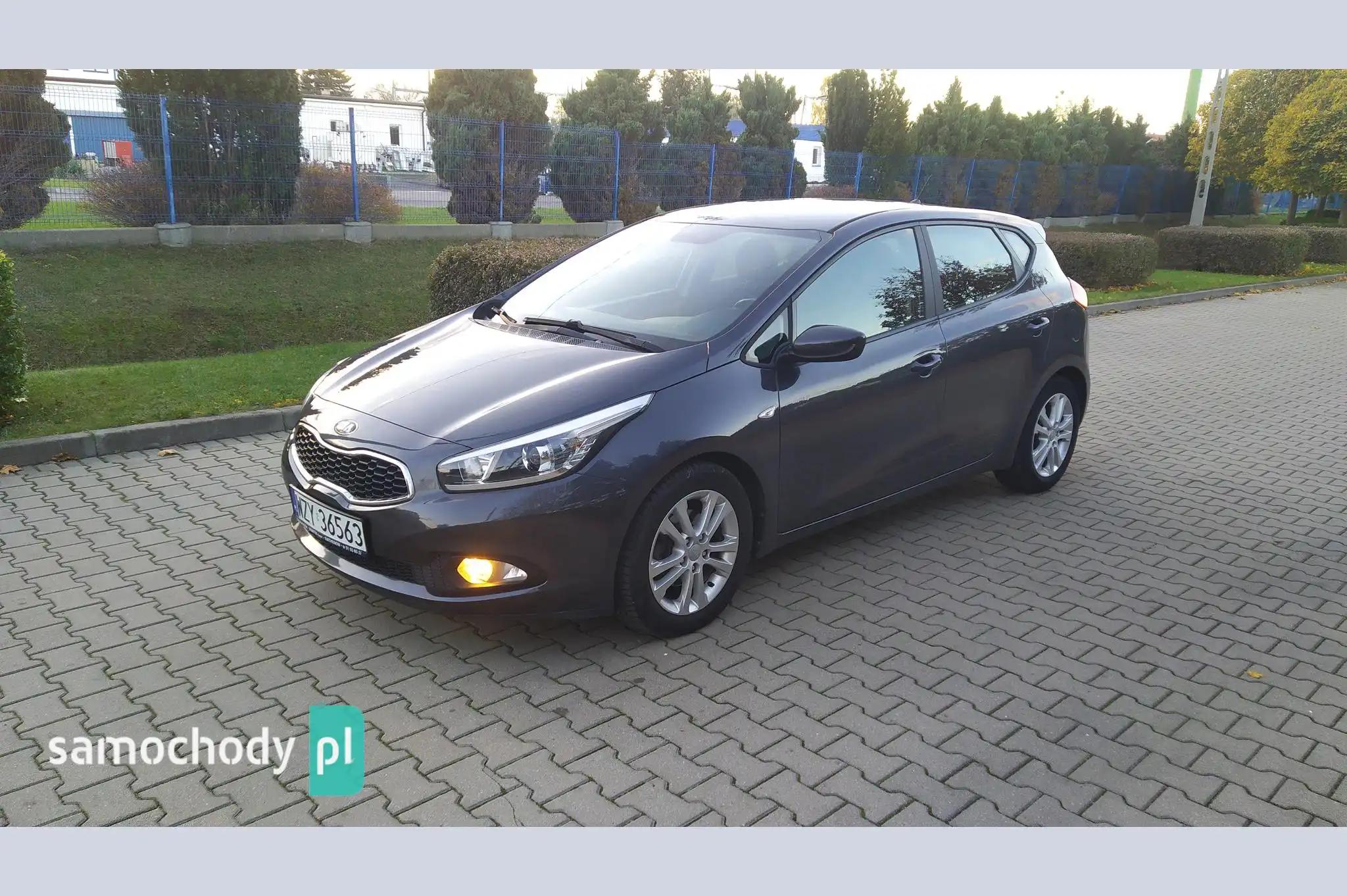 Kia Ceed Hatchback 2012