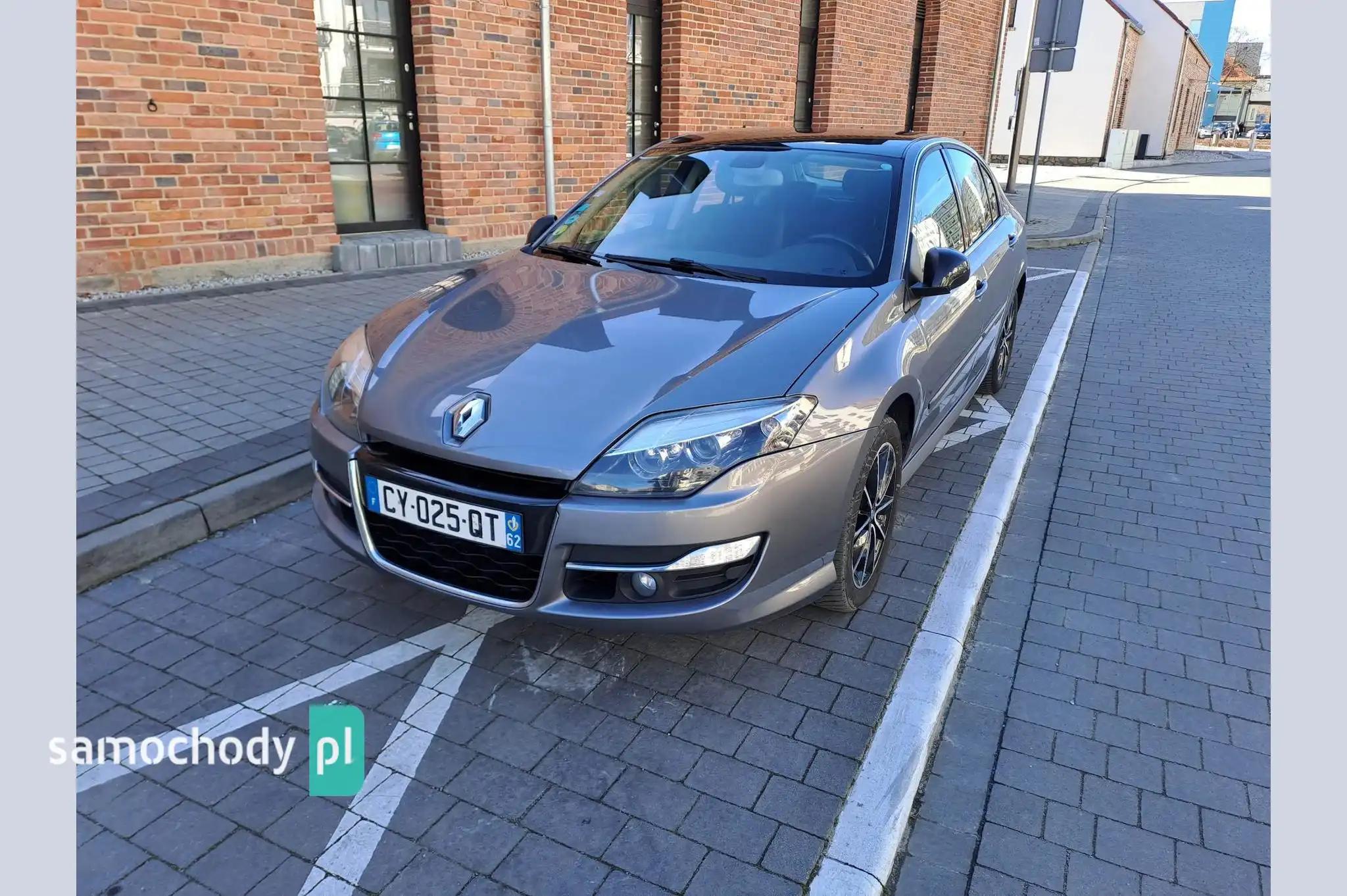 Renault Laguna Sedan 2013