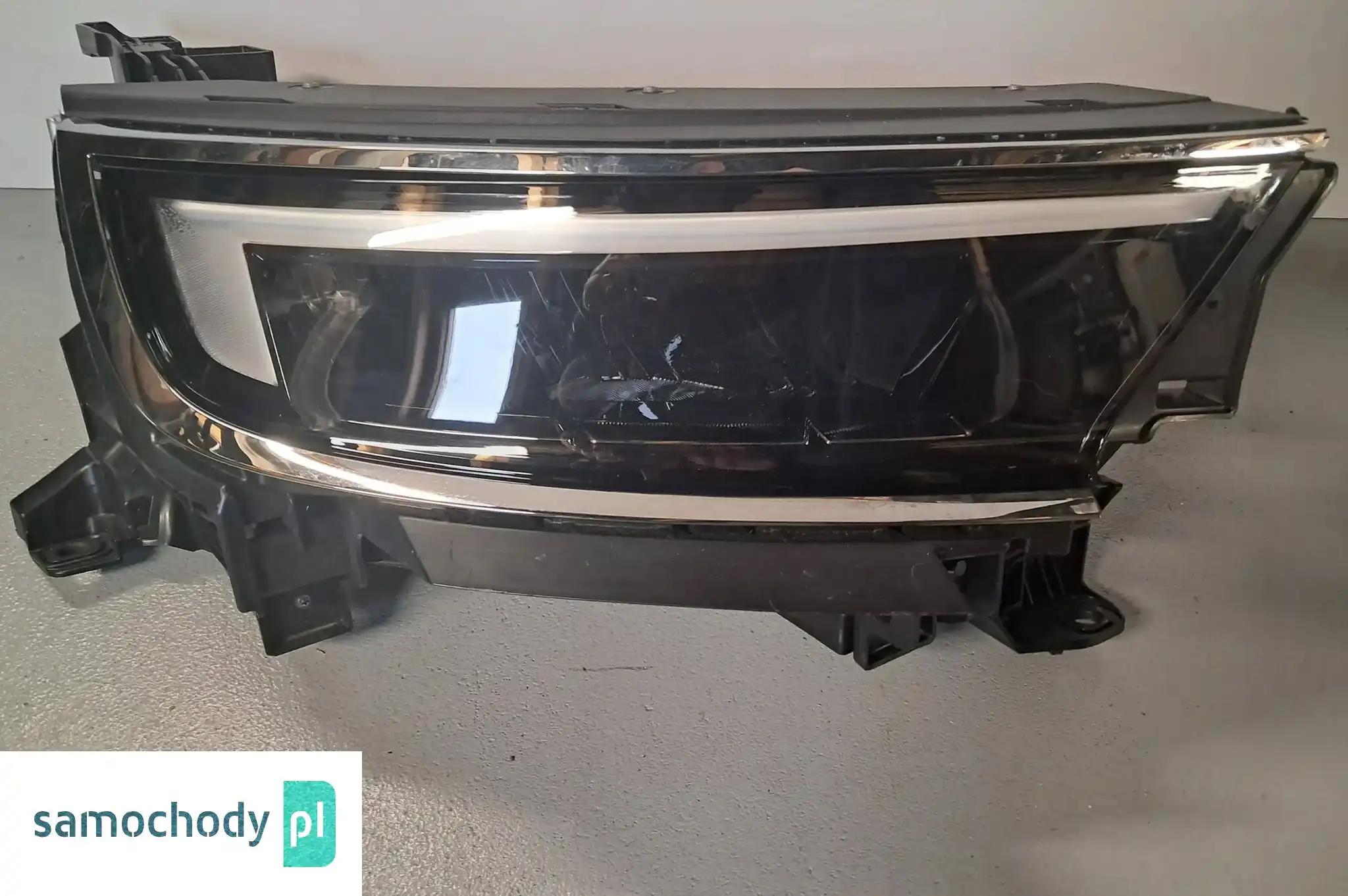 OPEL MOKKA LAMPA PRAWY PRZÓD 9834016680