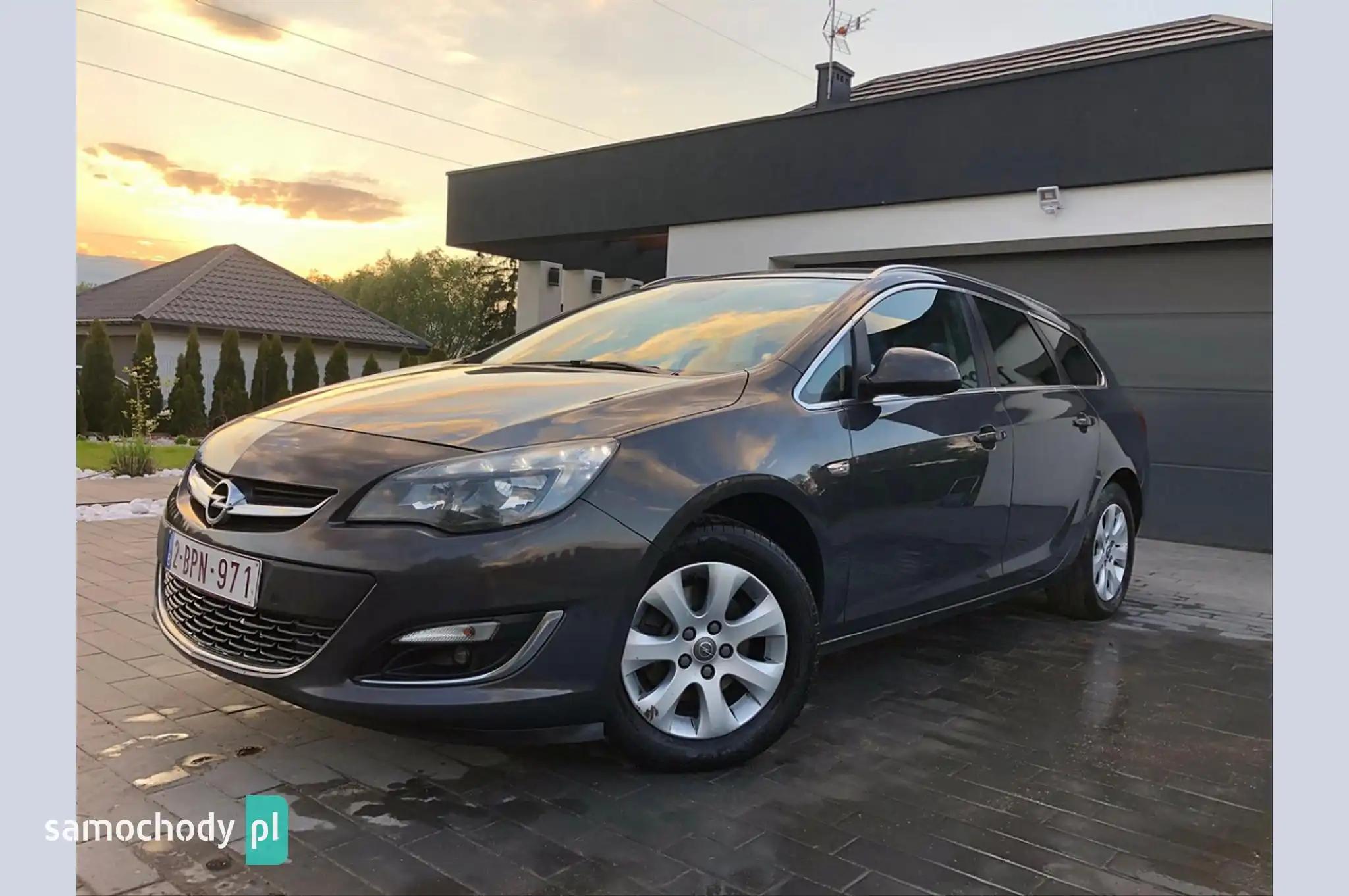 Opel Astra Kombi 2015