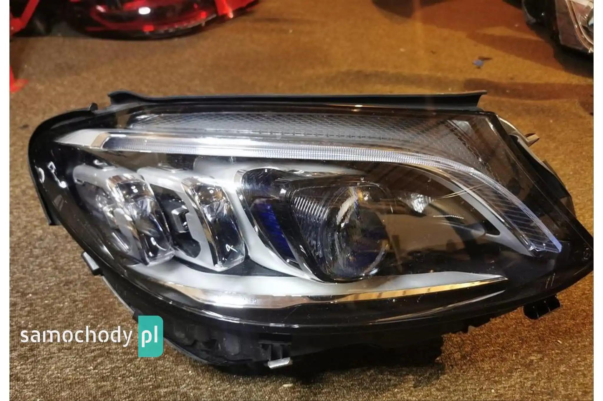 Reflektor C Klasa W205 Facelift Multibeam LED A2059061606KZ