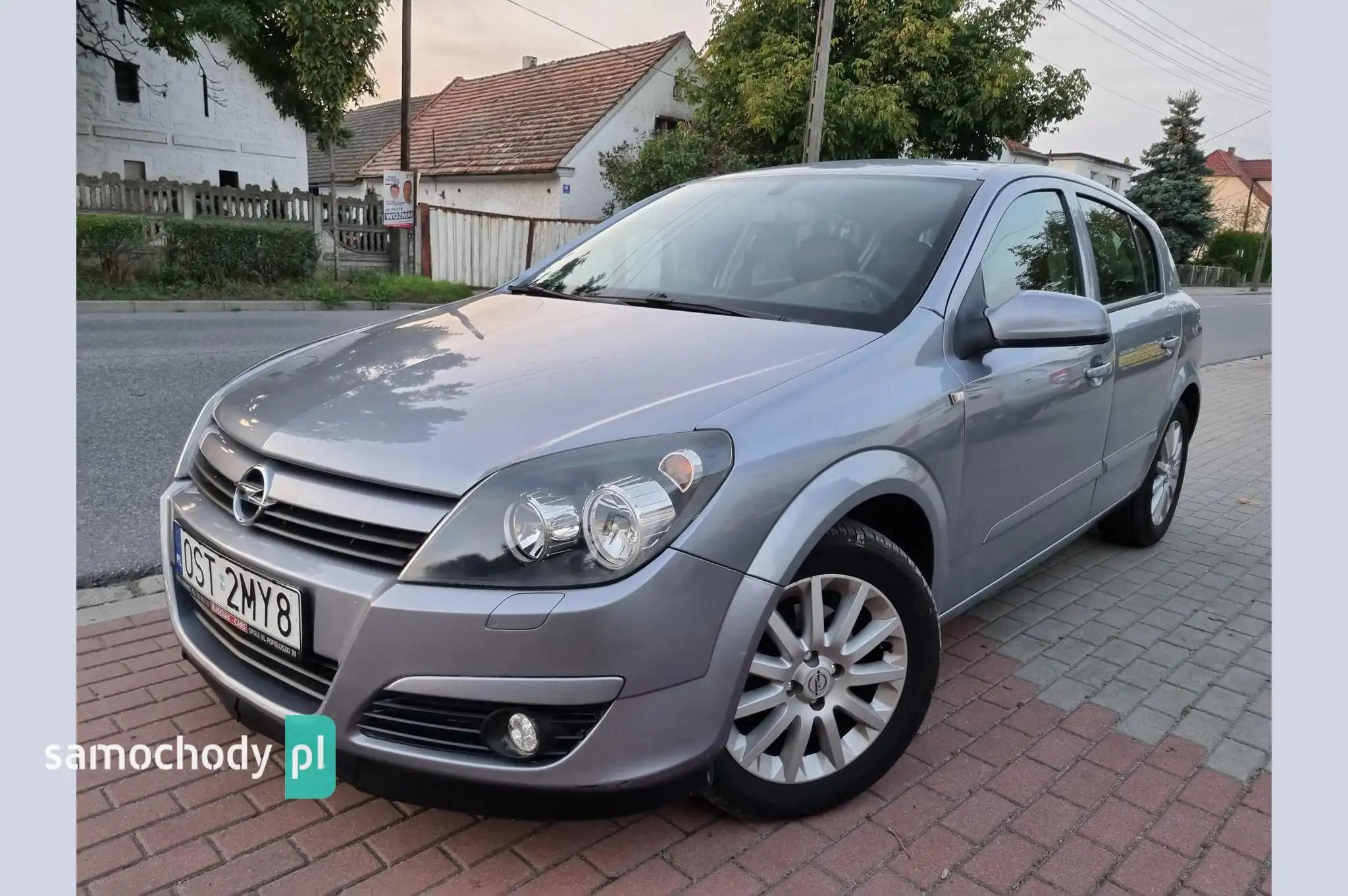 Opel Astra Hatchback 2005