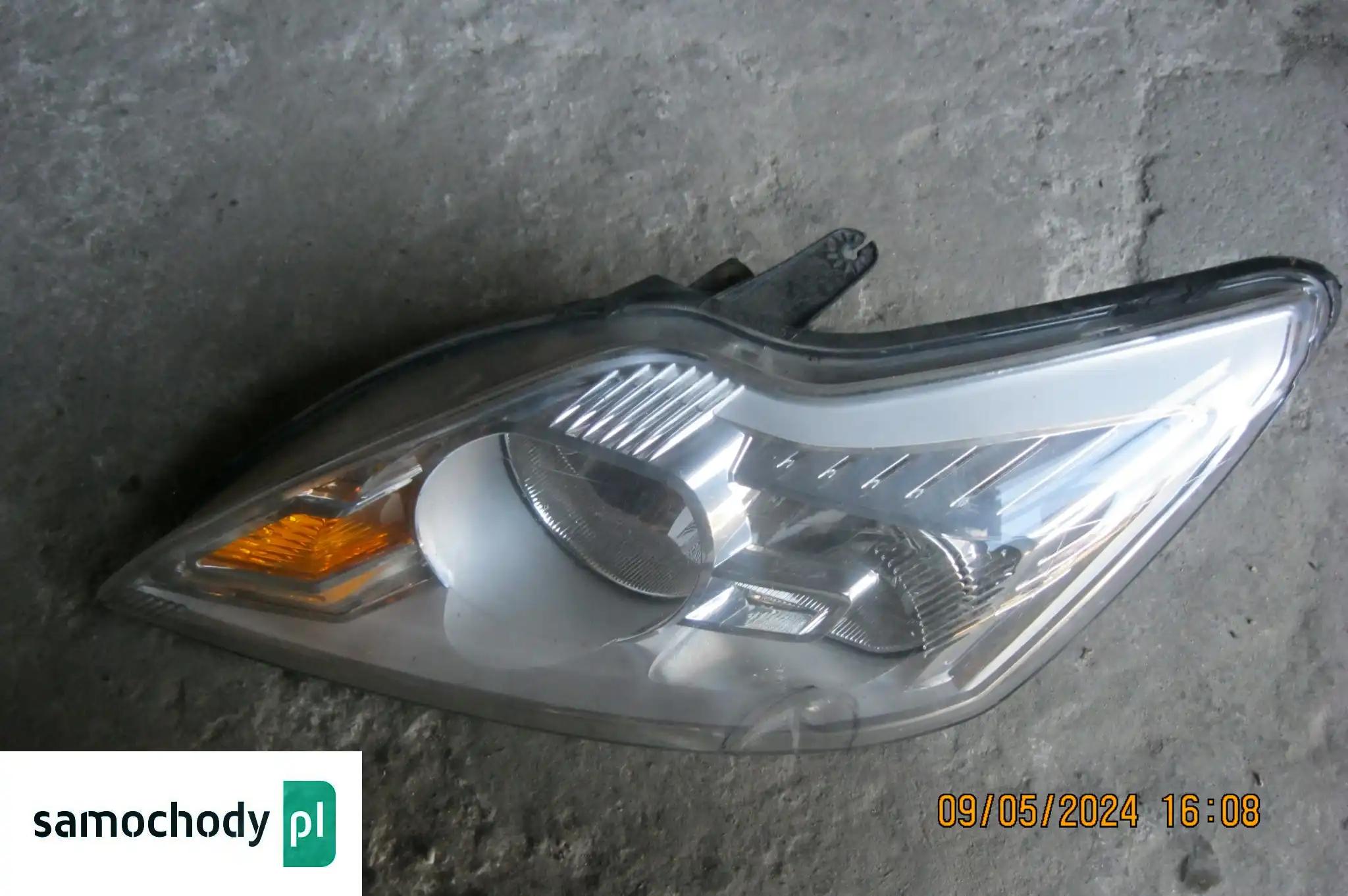 FORD FOCUS MK2 LIFT REFLEKTOR PRAWY PRZÓD LAMPA PRAWA PRZEDNIA