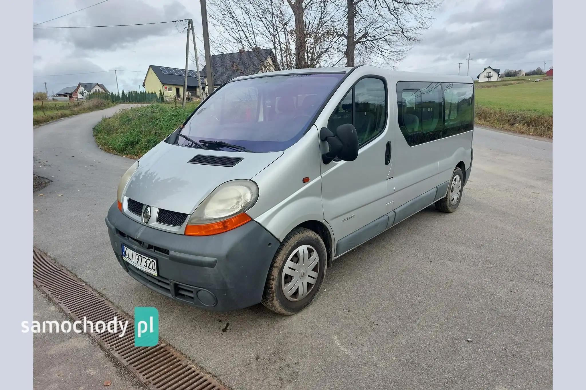 Renault Trafic Minivan 2005