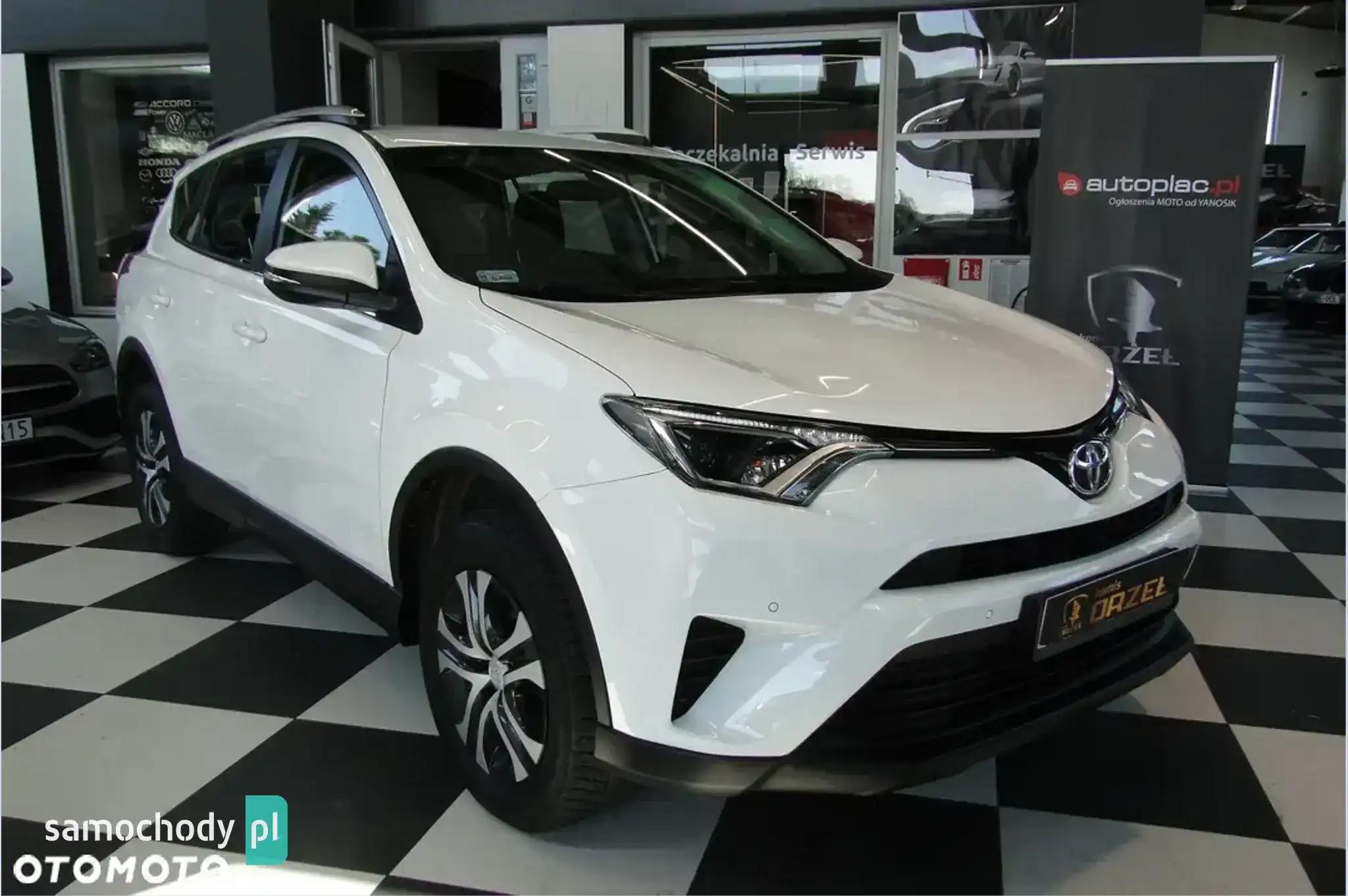 Toyota RAV4 SUV 2017