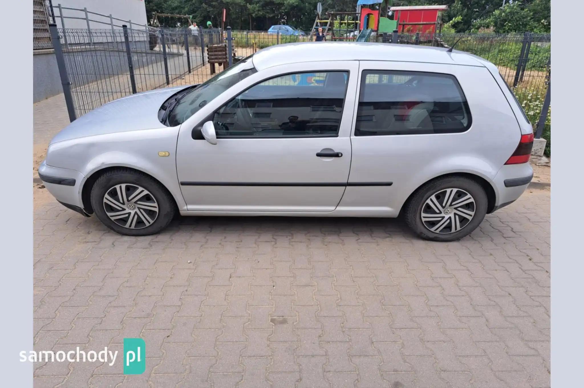 Volkswagen Golf Hatchback 1999