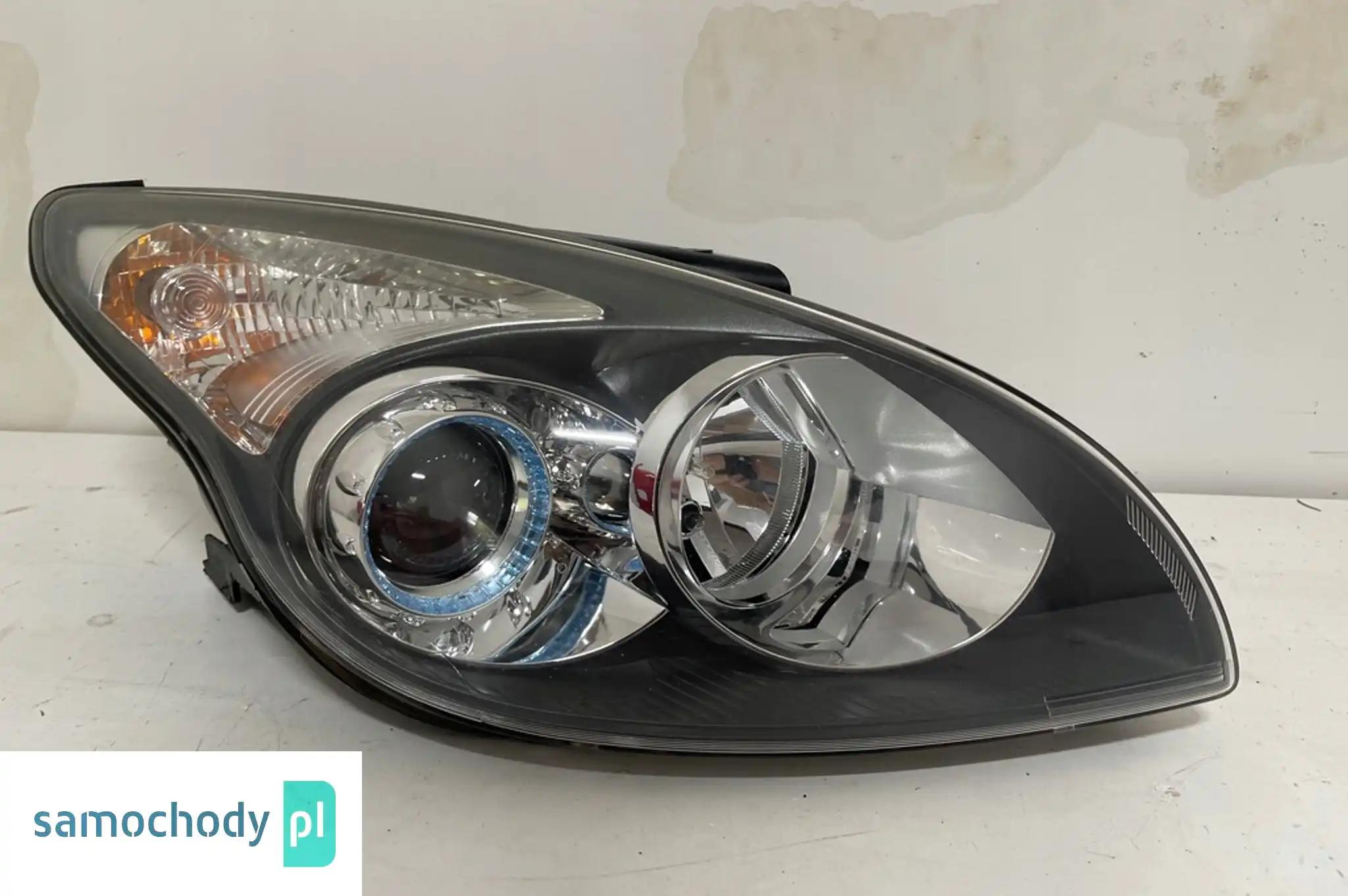 LAMPA PRAWA PRZÓD HYUNDAI i30 LIFT