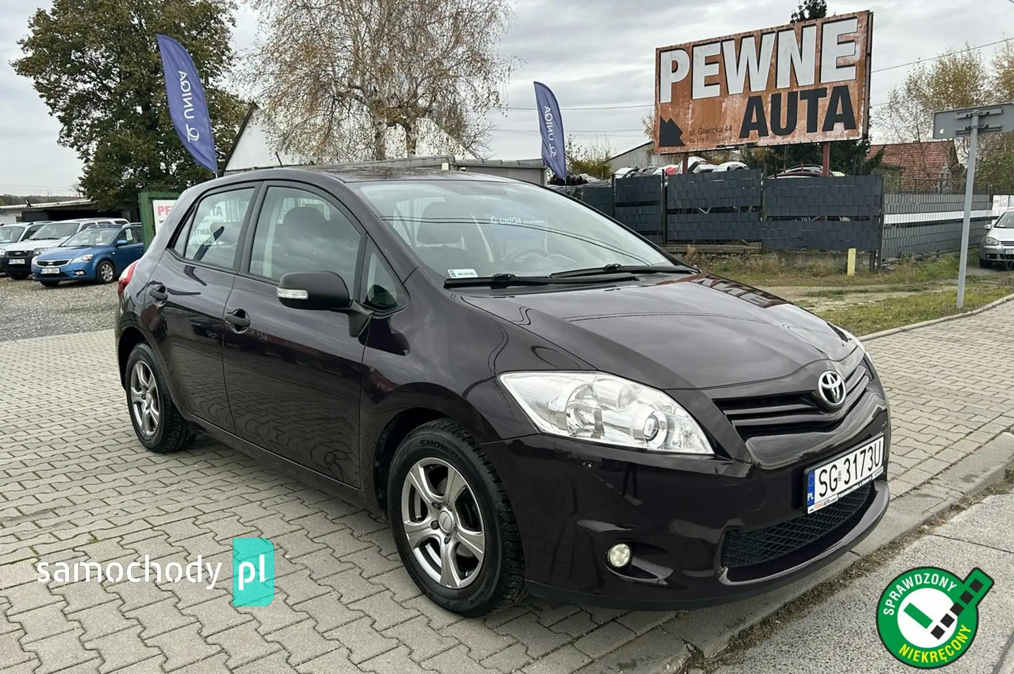 Toyota Auris Hatchback 2010