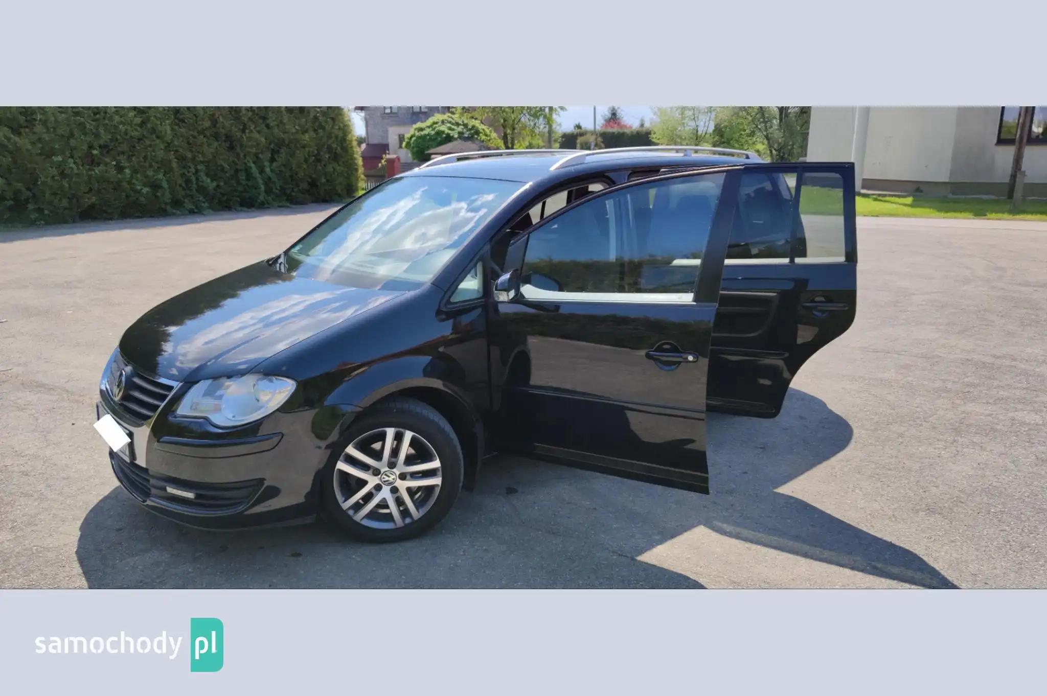 Volkswagen Touran Minivan 2008