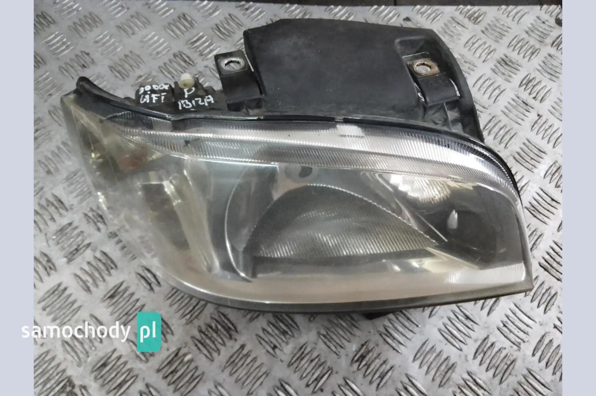 Lampa prawa przednia przód Seat Ibiza 2 II lift