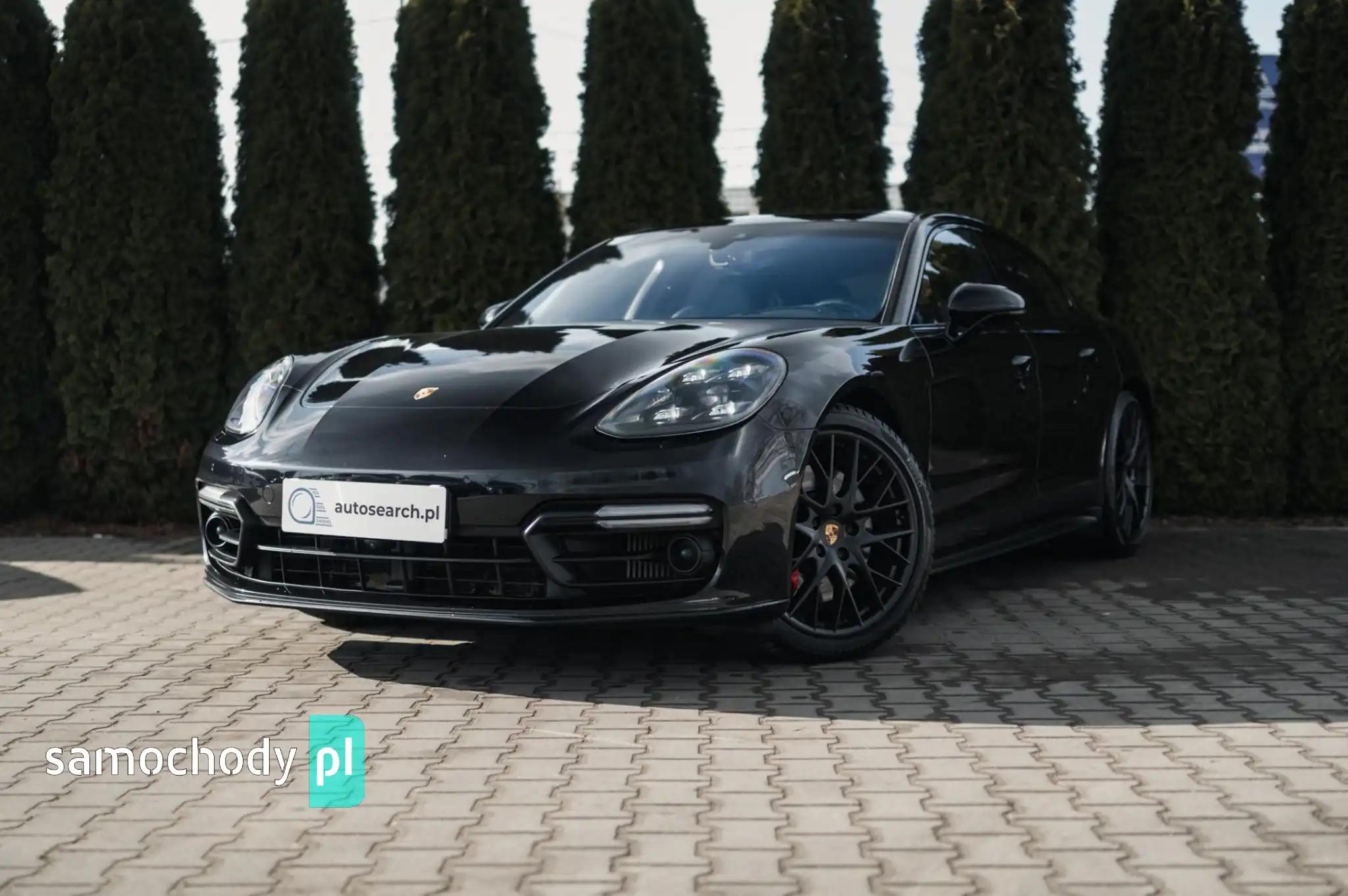 Porsche Panamera Sedan 2019