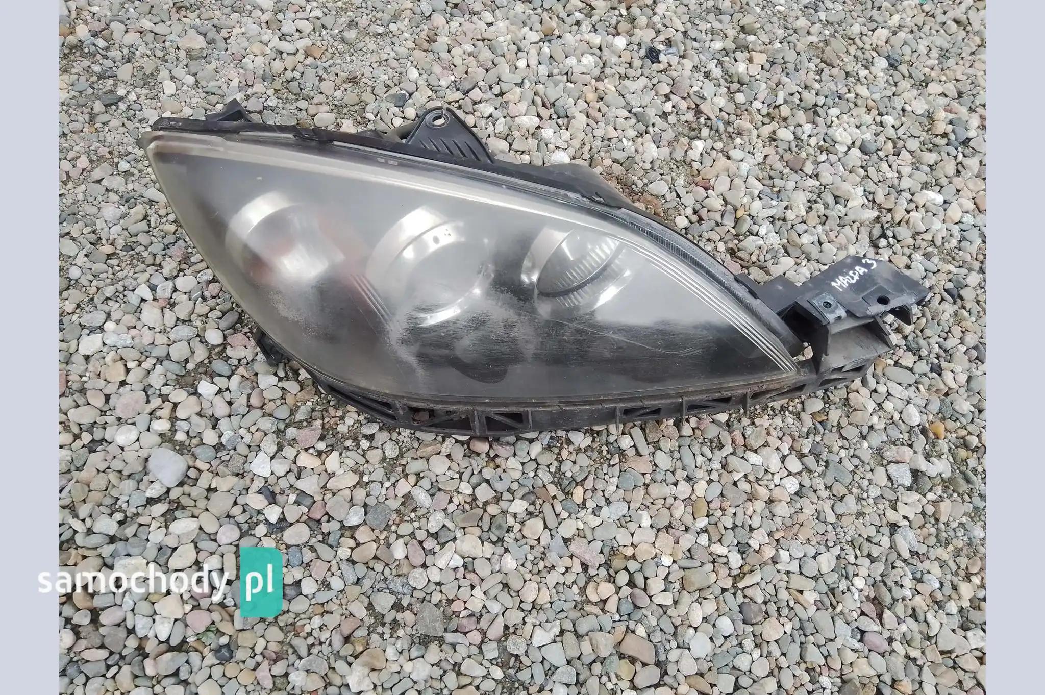 Lampa prawa przednia przód Mazda 3 I BK