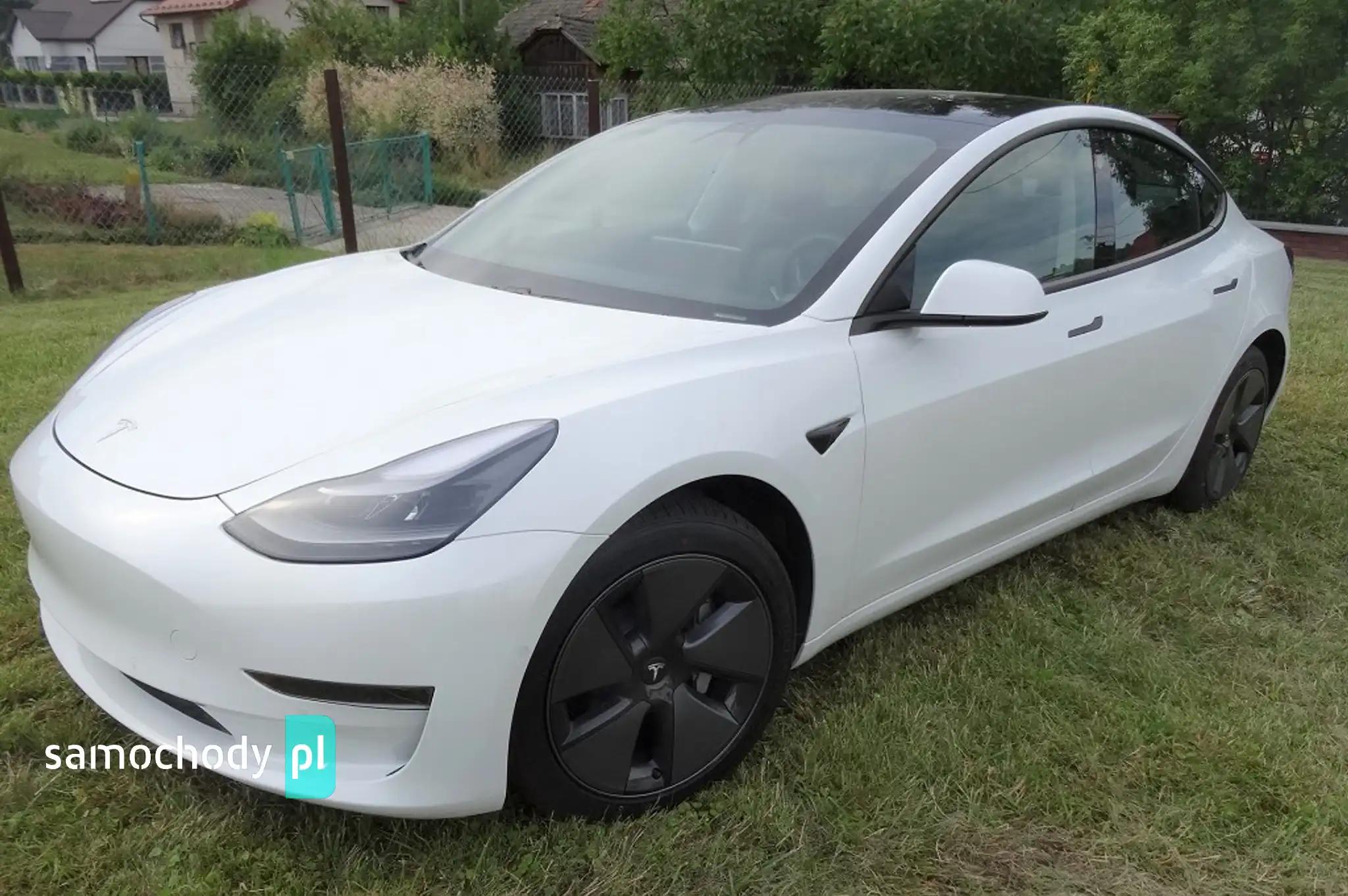 Tesla Model 3 Sedan 2021