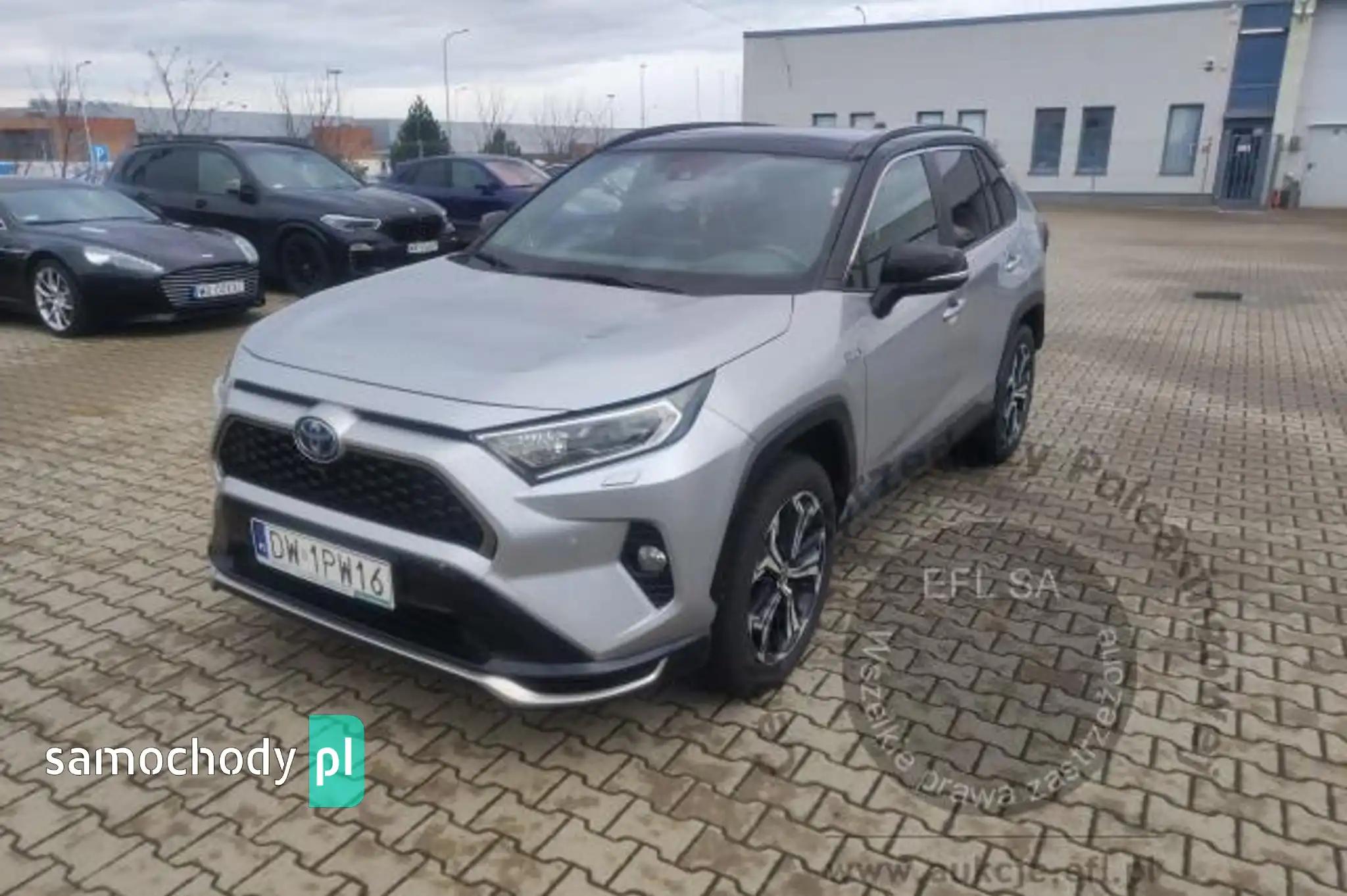 Toyota RAV4 2021