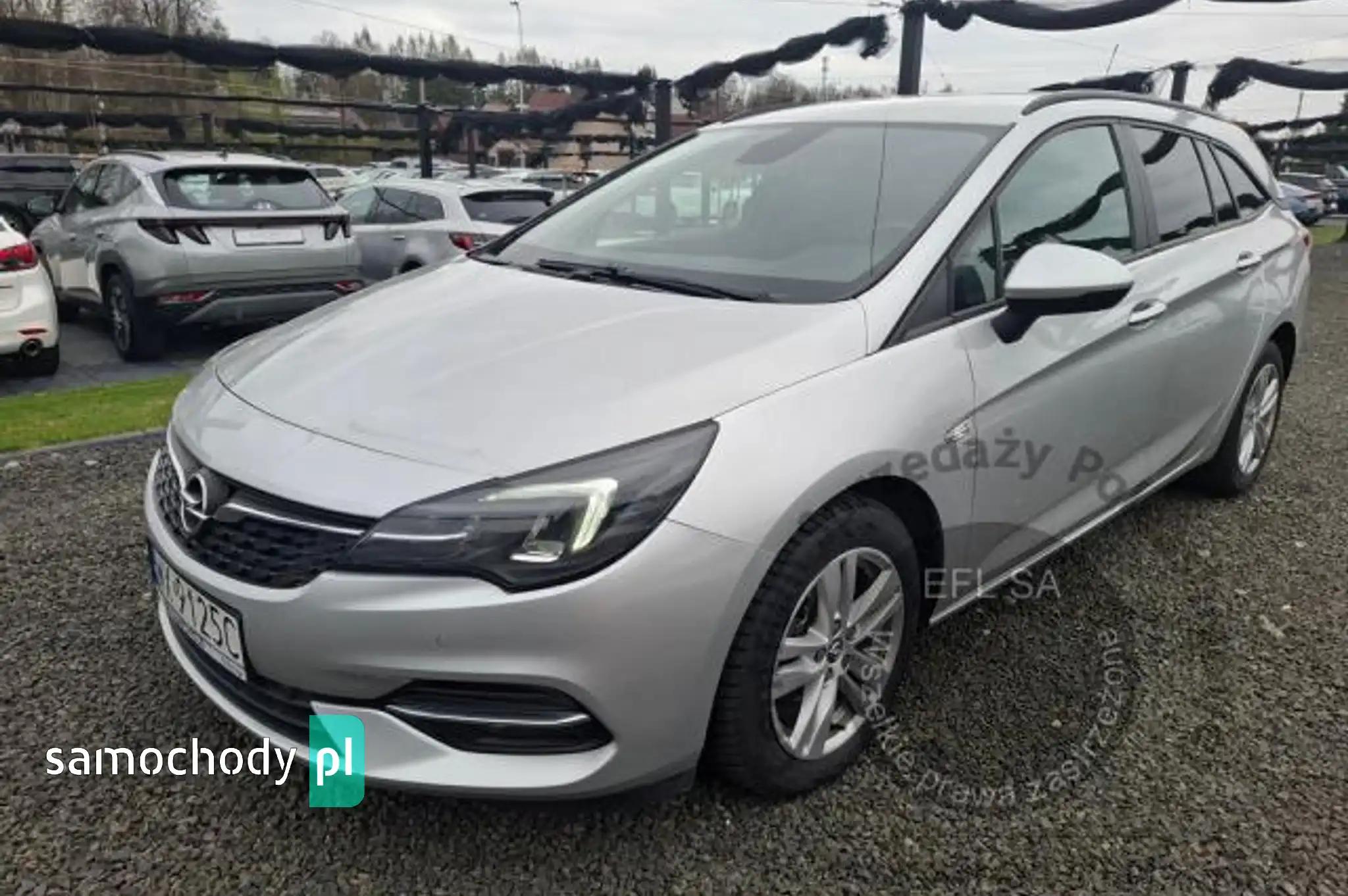 Opel Astra 2021