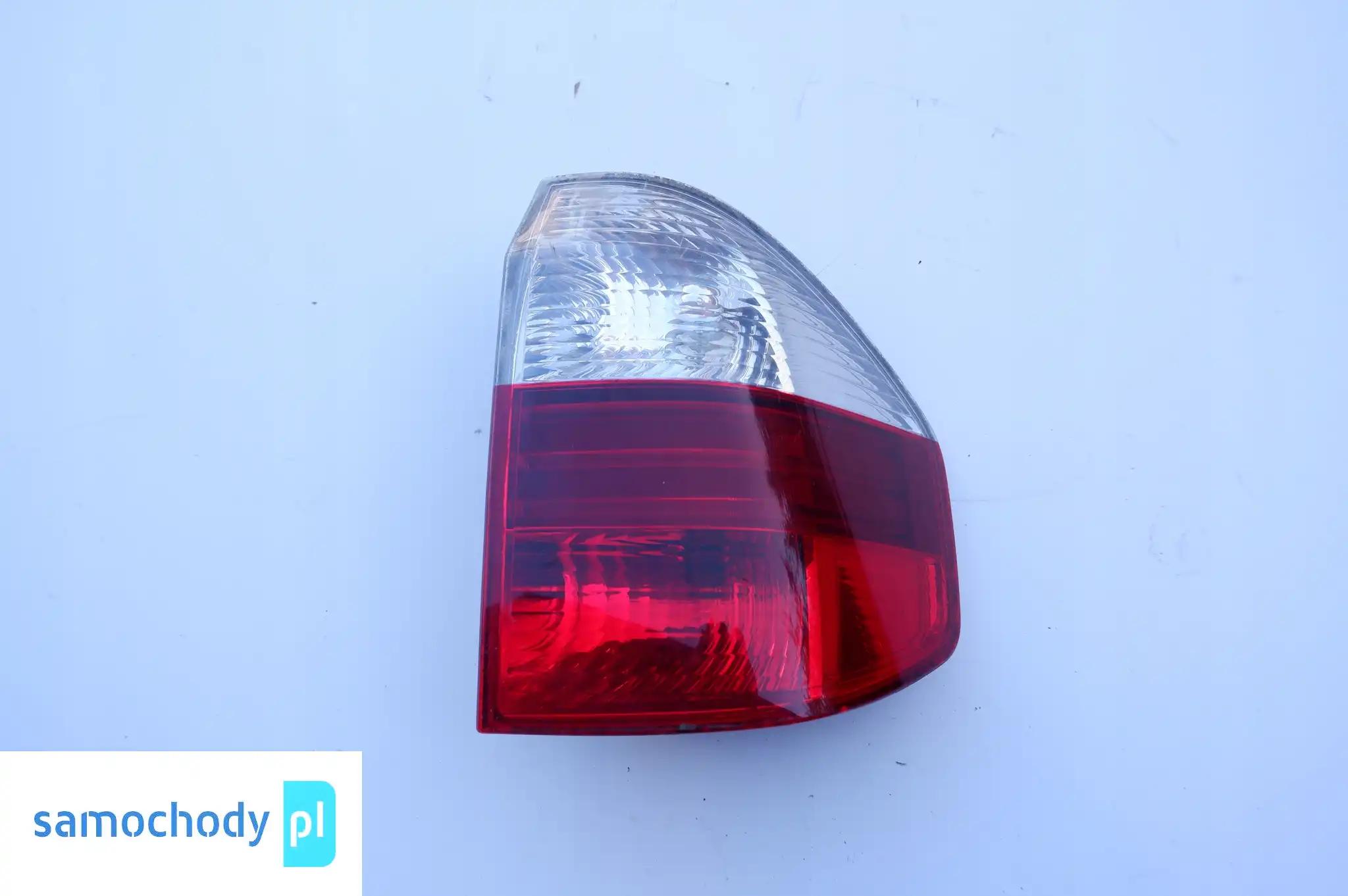 BMW E83 X3 LAMPA PRAWY TYŁ LIFT 7162210