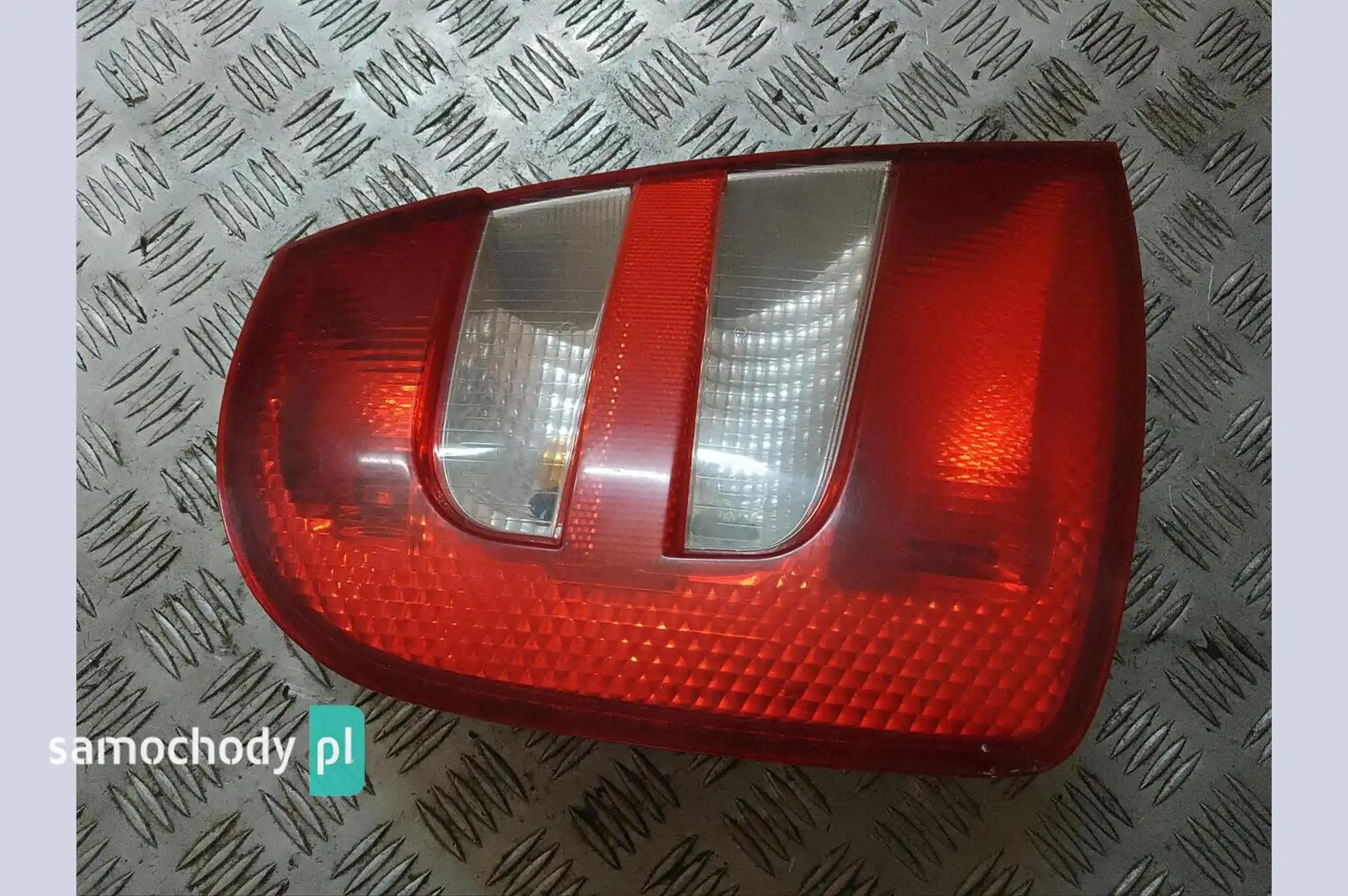 Lampa lewa tył tylna Skoda Fabia I HB