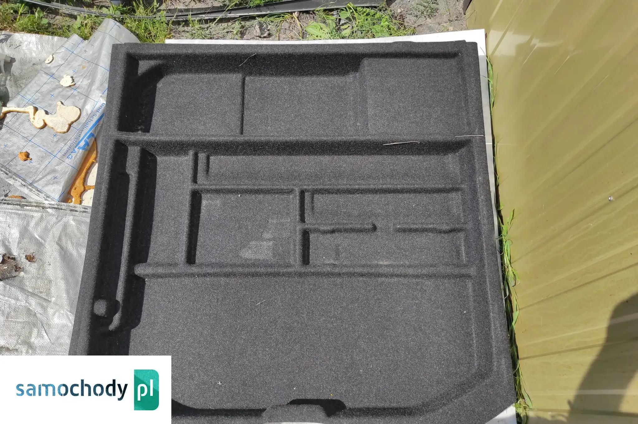 VOLVO V70 III ORGANIZER SCHOWEK BAGAZNIKA 31403853