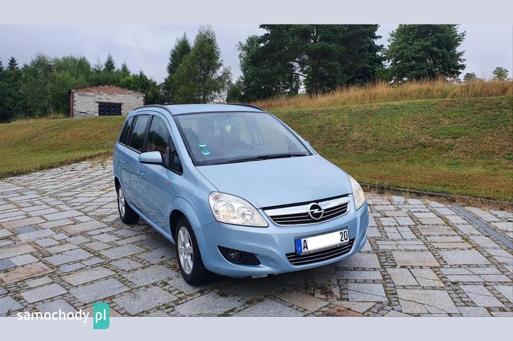 Opel Zafira Minivan 2009