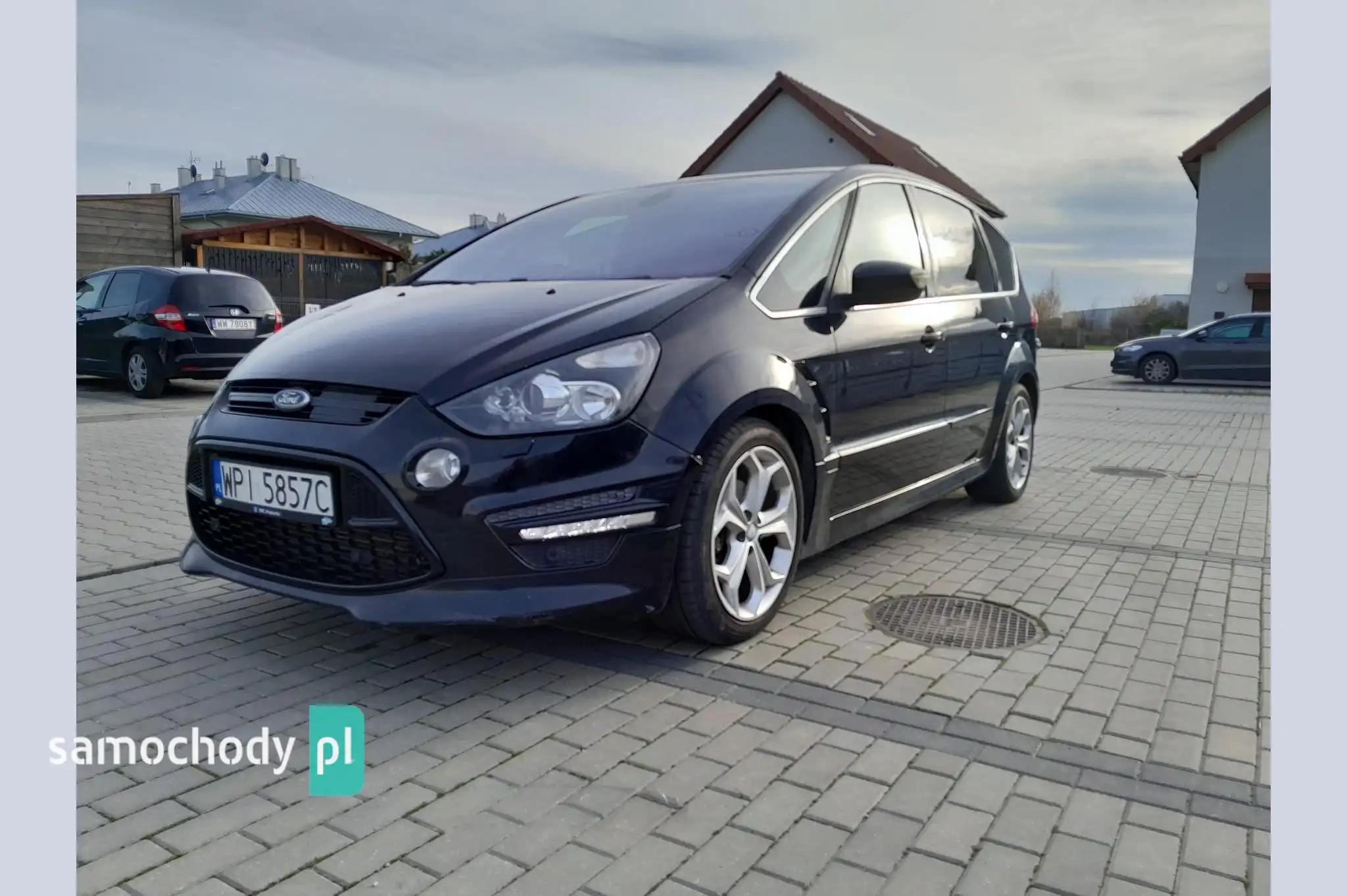 Ford S-Max Minivan 2010