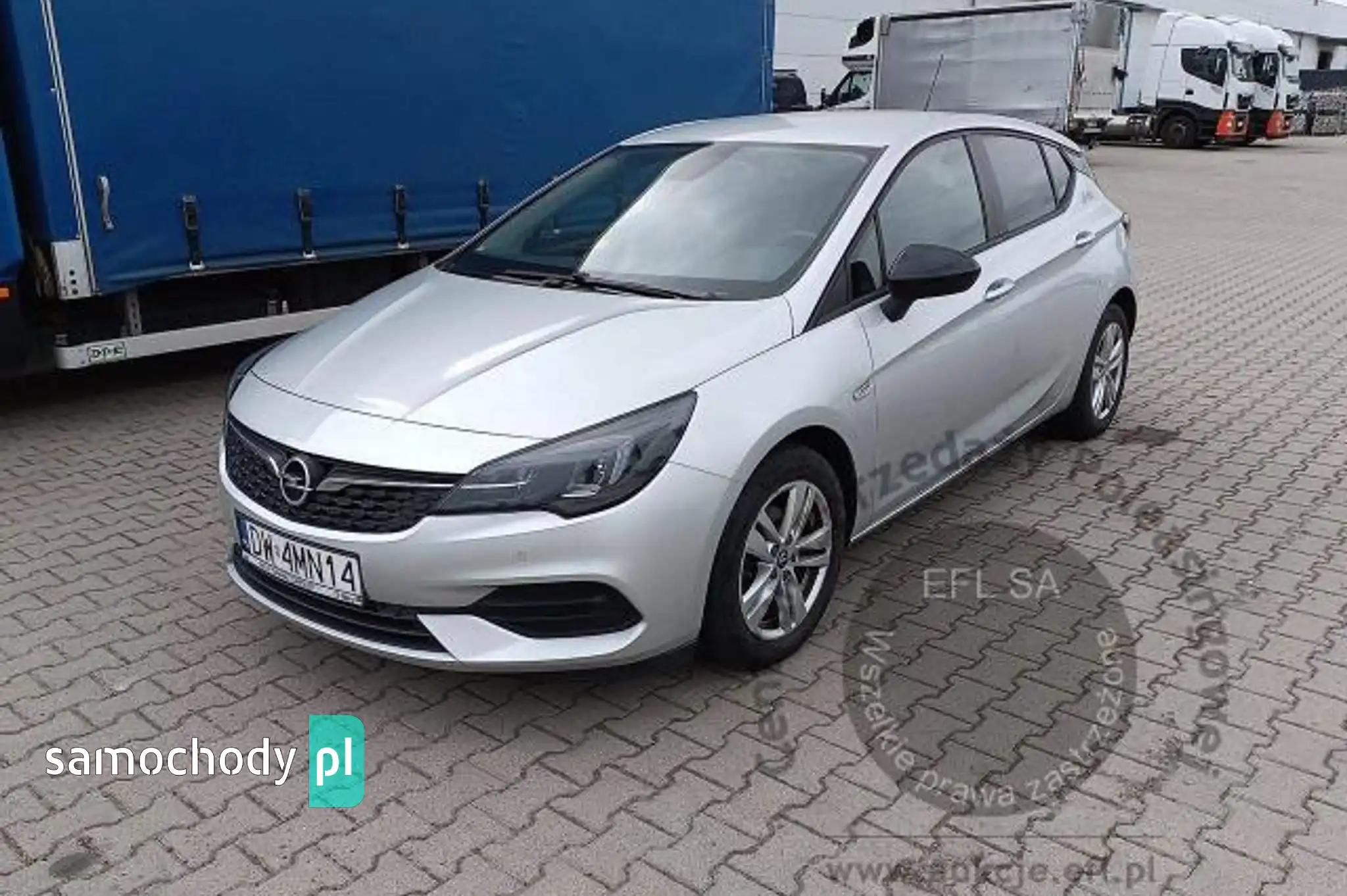 Opel Astra 2021