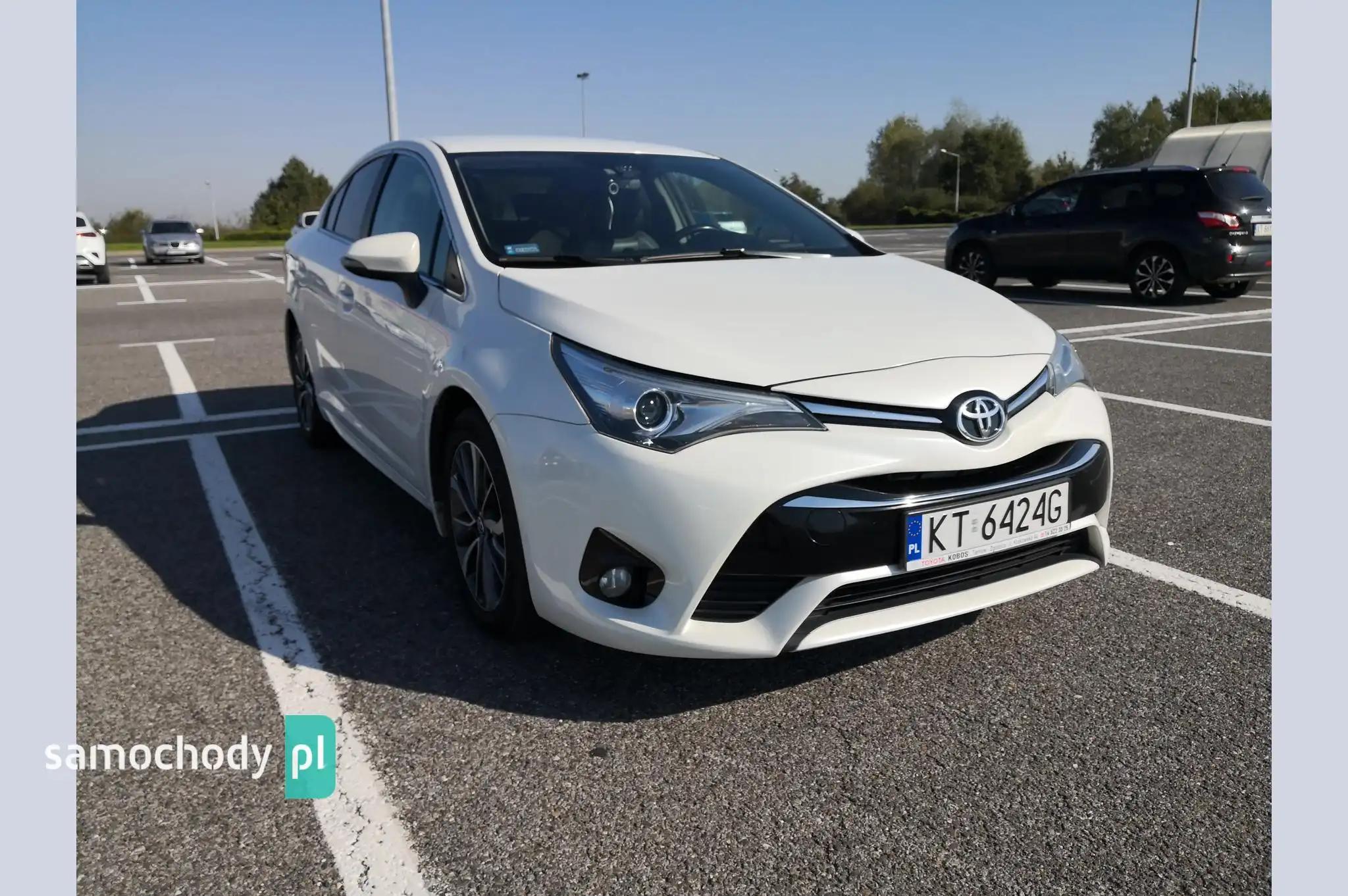 Toyota Avensis Sedan 2015