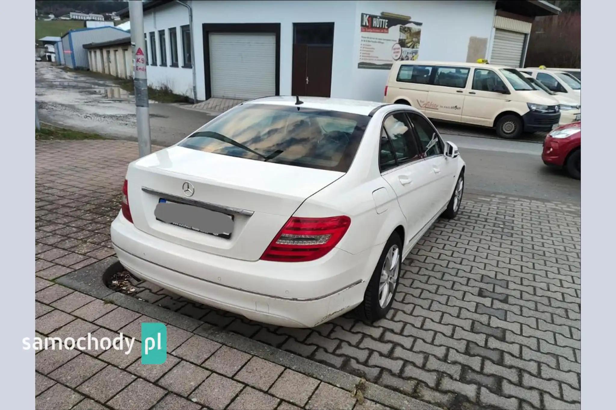 Mercedes-Benz C-Klasa Sedan 2012