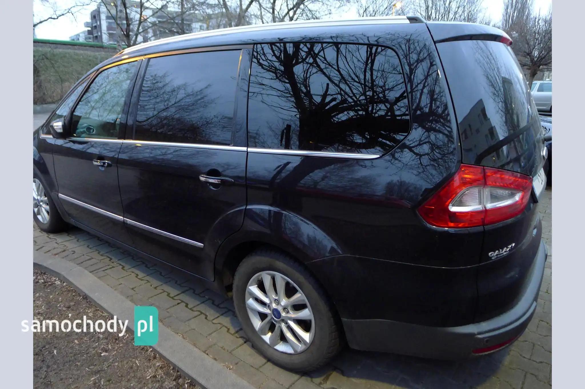 Ford Galaxy Minivan 2011