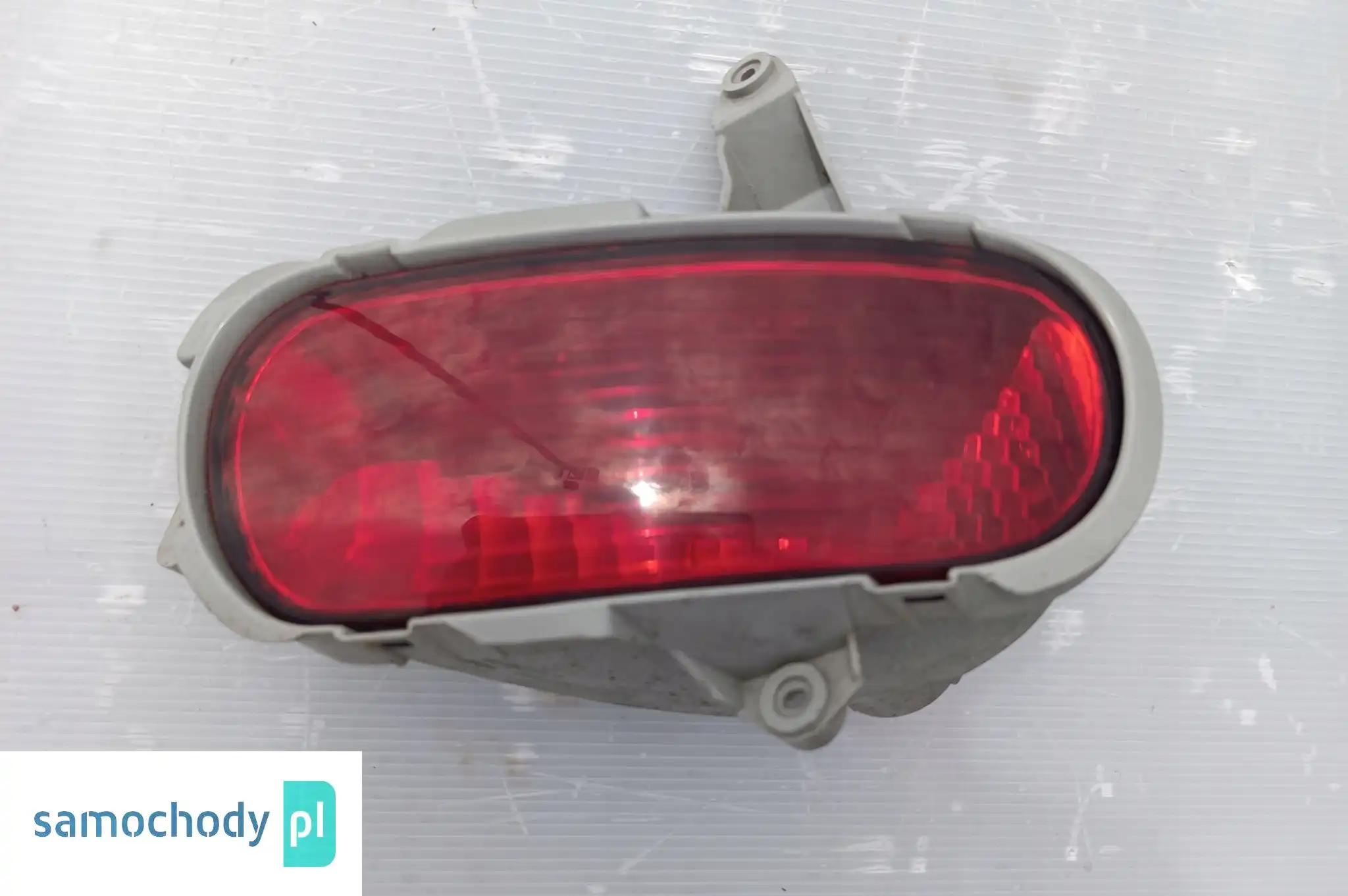 HYUNDAI I30 07-10R KOMBI LAMPA PRZECIWMGIELNA LEWA 92401-2R2