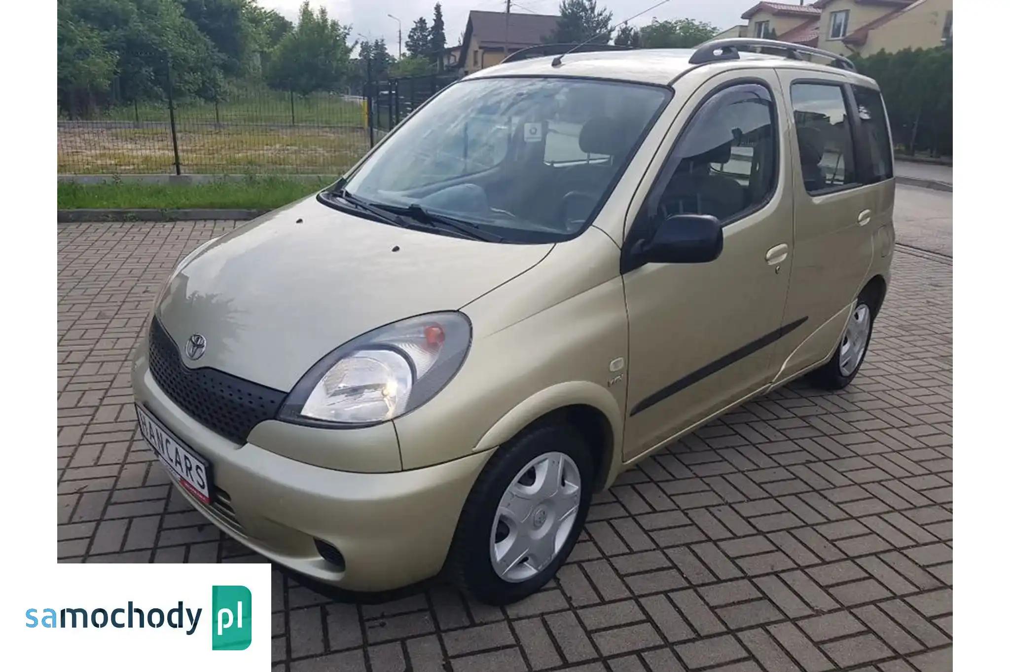 Toyota Yaris Verso Minivan 2000