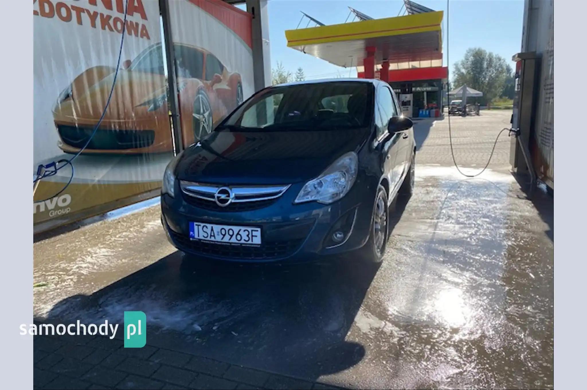 Opel Corsa Hatchback 2012