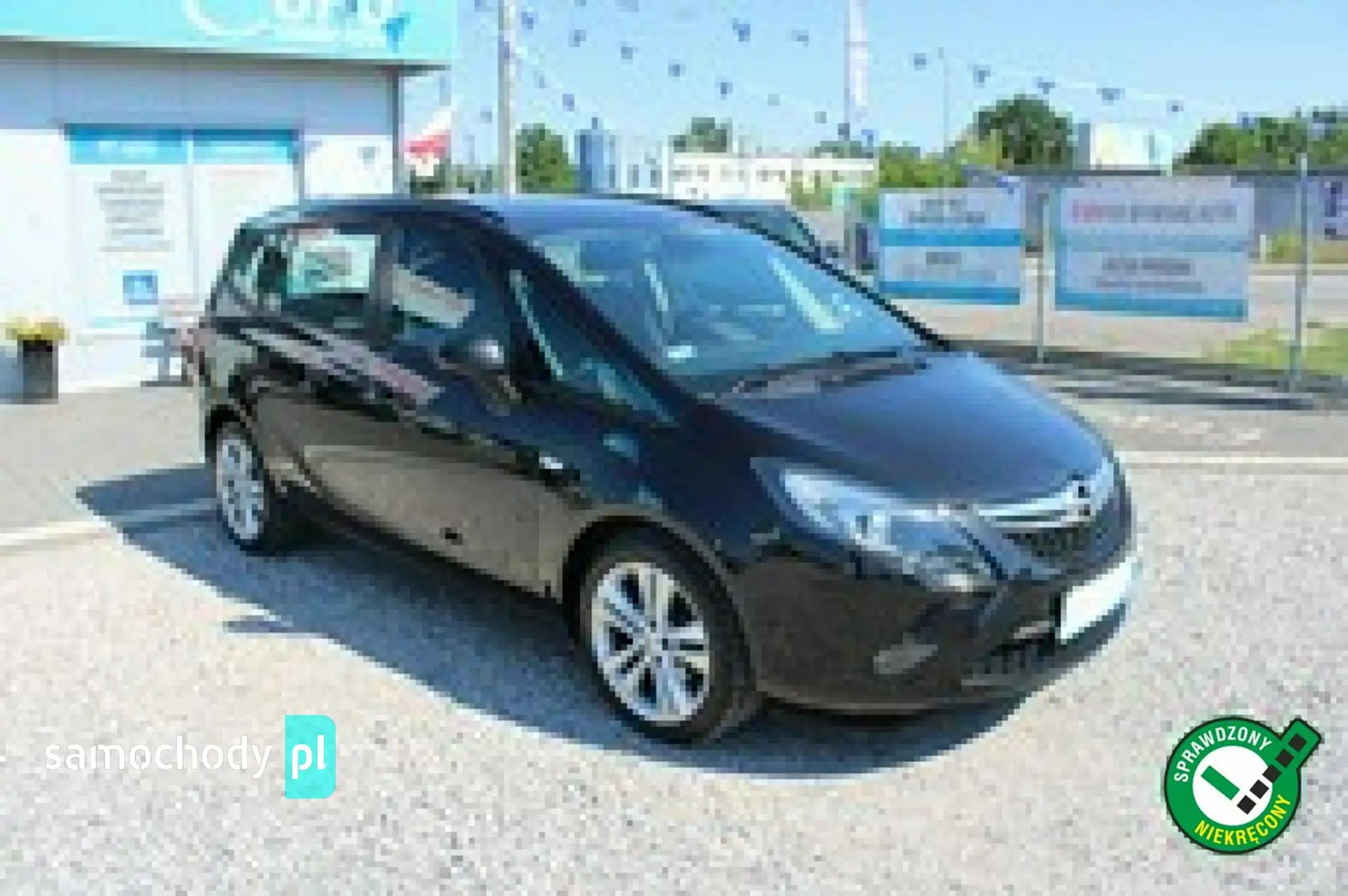 Opel Zafira Minivan 2016