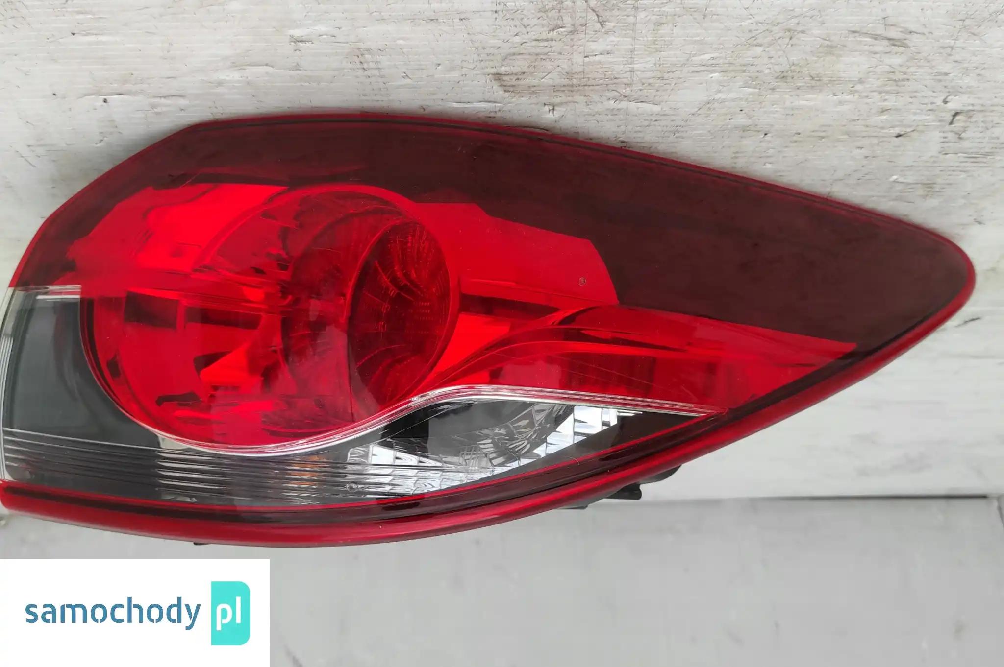 MAZDA 6 III GJ KOMBI 2012- LAMPA PRAWA TYŁ W BŁOTNIK ghp9-51150