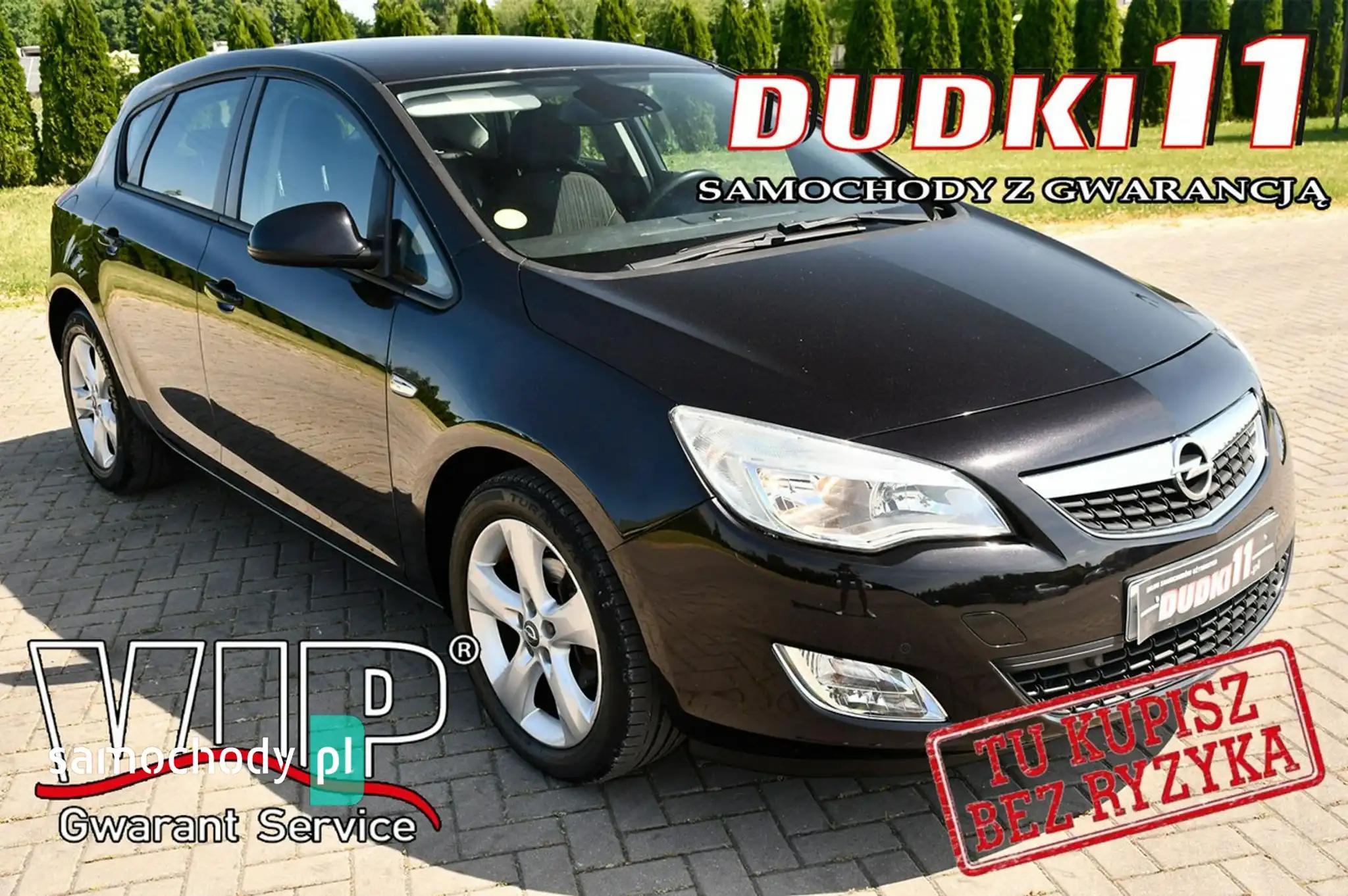 Opel Astra Hatchback 2010