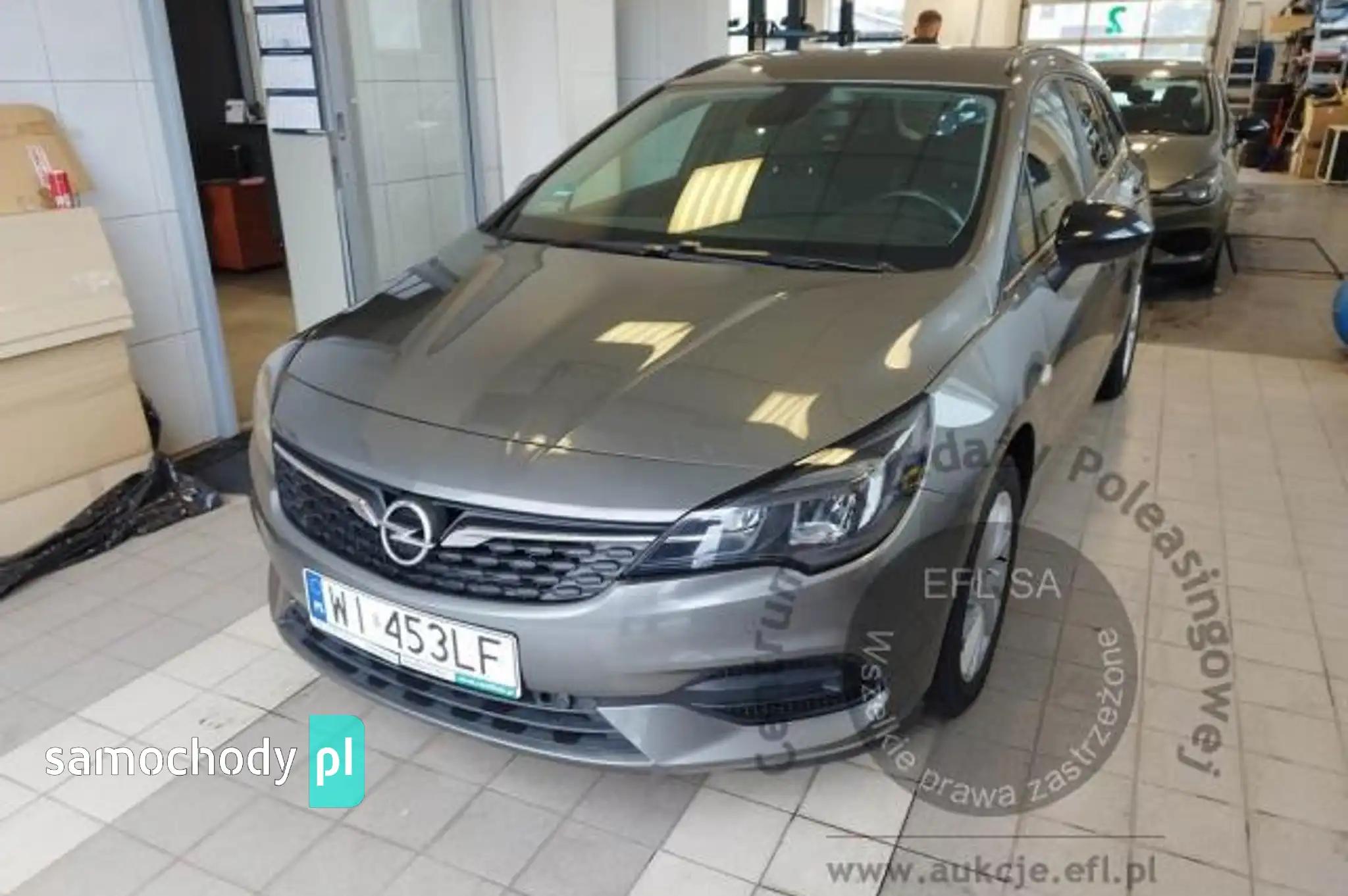 Opel Astra 2021