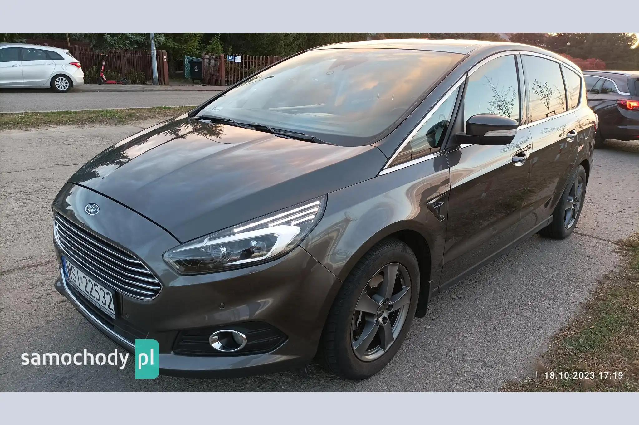 Ford S-Max Minivan 2015