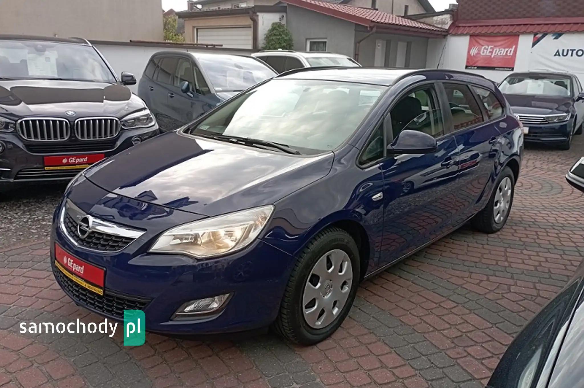 Opel Astra Kombi 2011