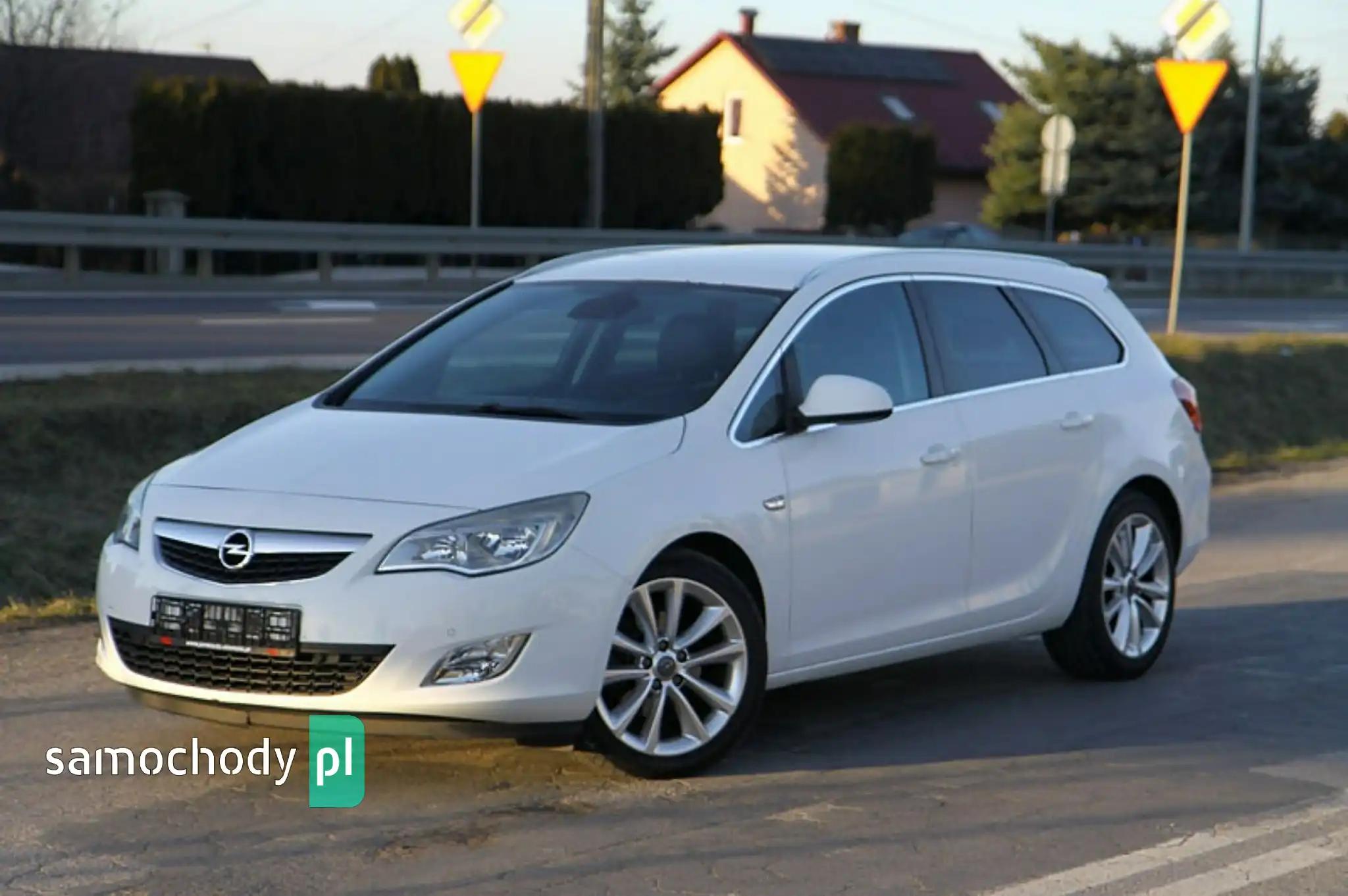 Opel Astra Kombi 2012