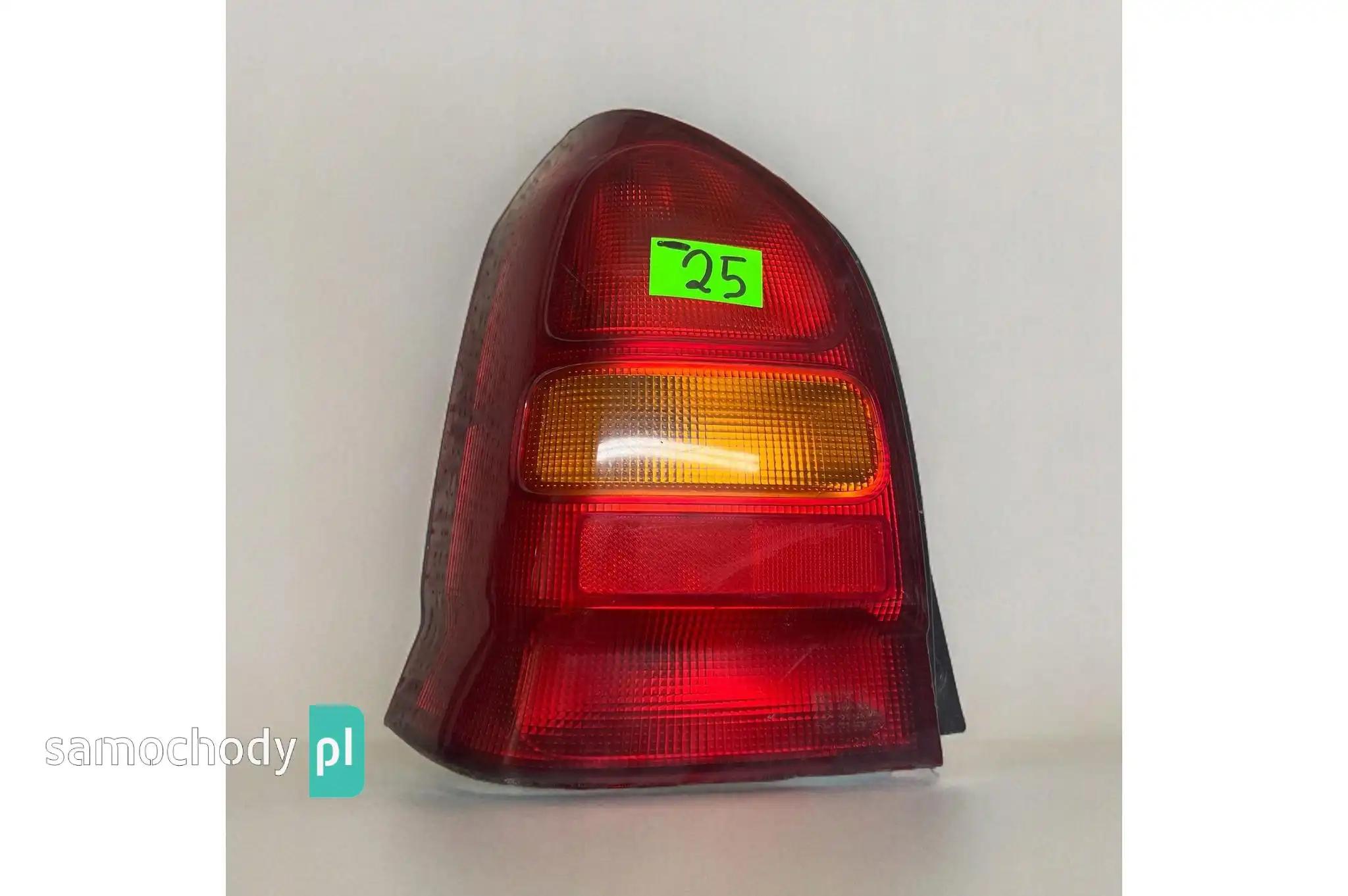 LAMPA TYŁ TYLNA SUZUKI ALTO V 00-05 LEWA