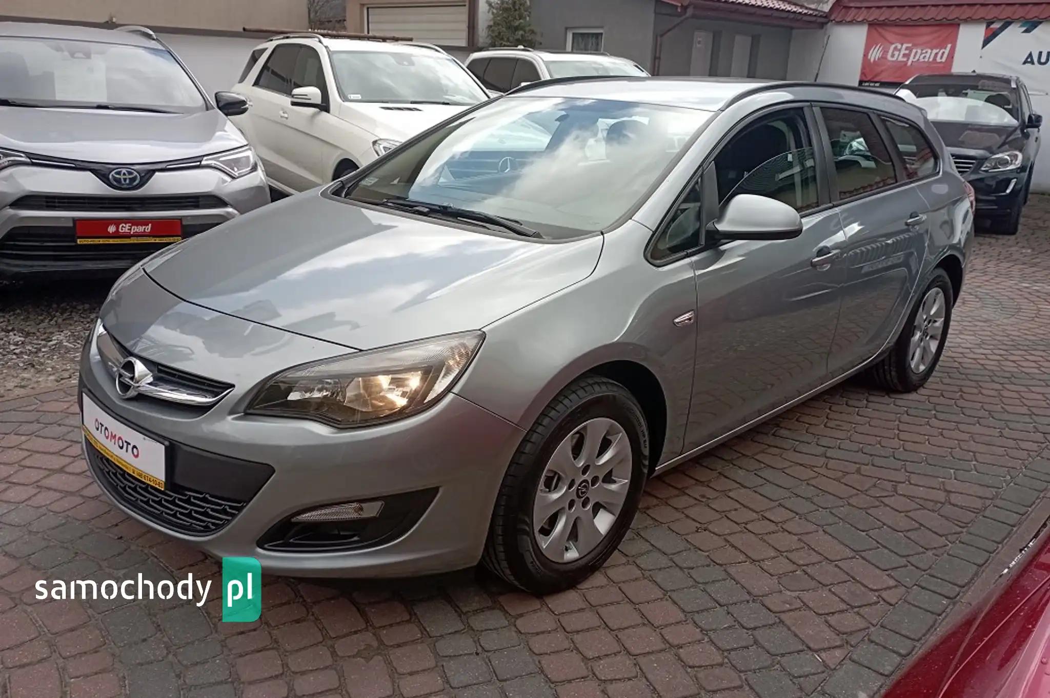 Opel Astra Kombi 2014