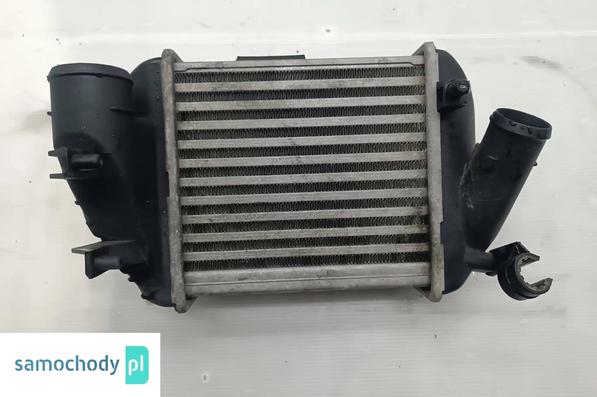 INTERCOOLER LEWY AUDI A4 B6 2.5TDI 8E0145805P