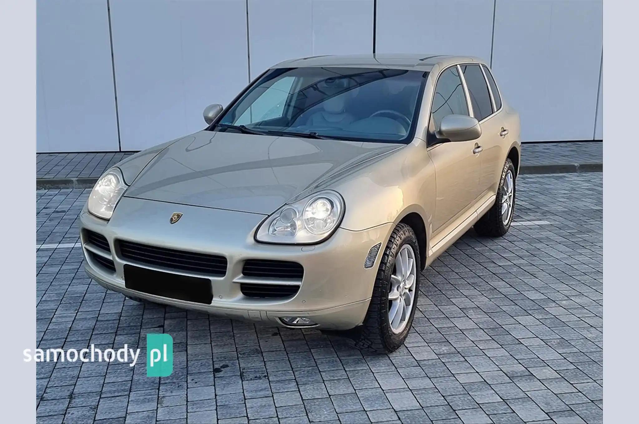 Porsche Cayenne SUV 2005