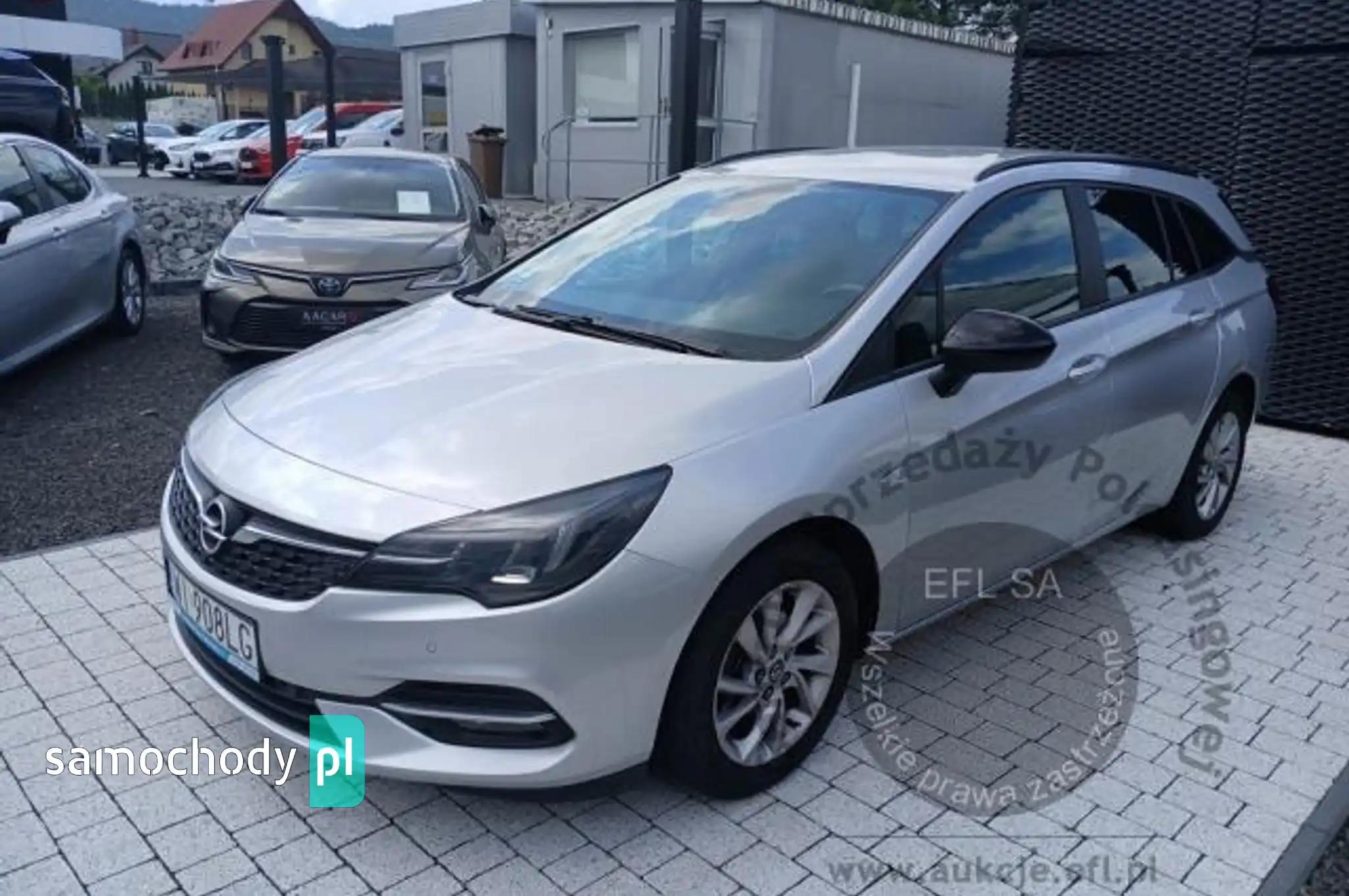 Opel Astra 2021