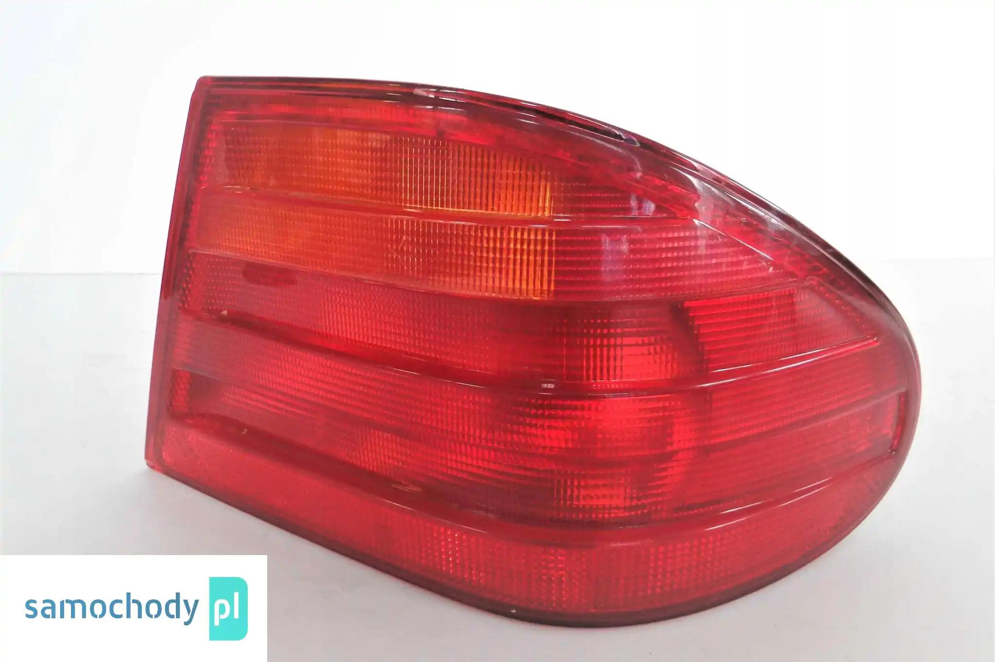 MERCEDES E KLASA W210 210 LIMU LAMPA TYLNA PRAWA